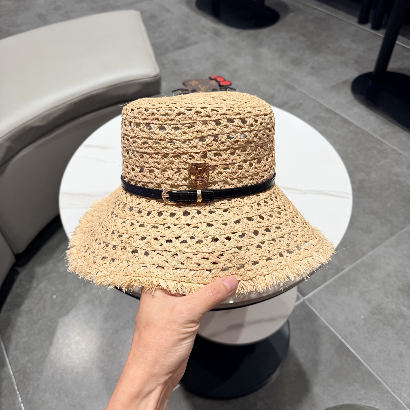 LV新款拉菲草帽，镂空设计，旅游必备，头围57cm