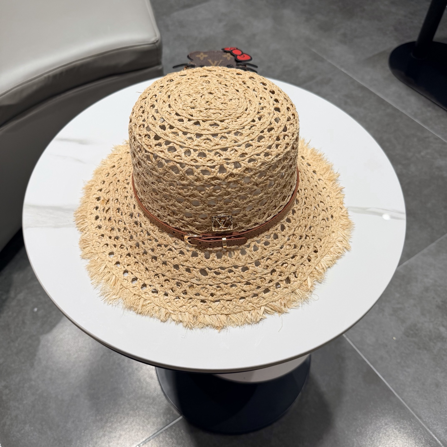 LV新款拉菲草帽，镂空设计，旅游必备，头围57cm