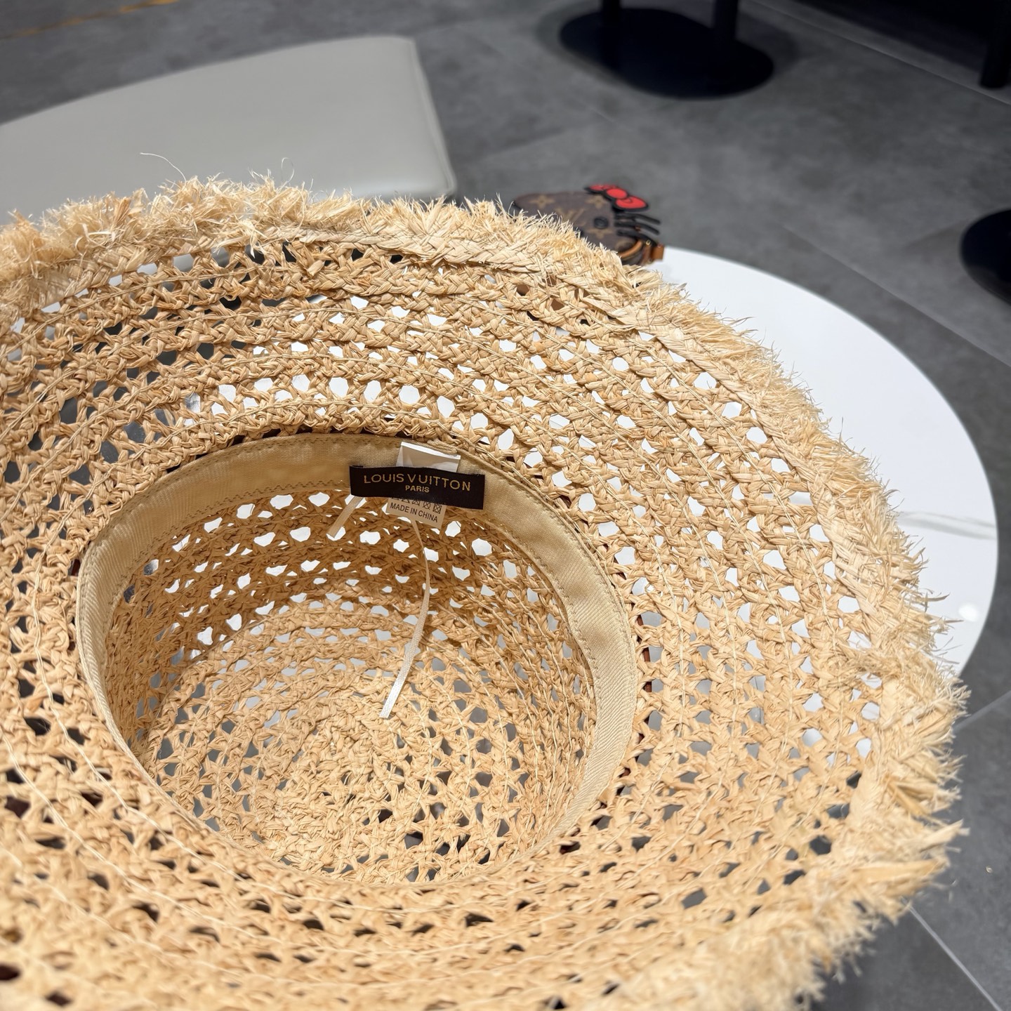 LV新款拉菲草帽，镂空设计，旅游必备，头围57cm