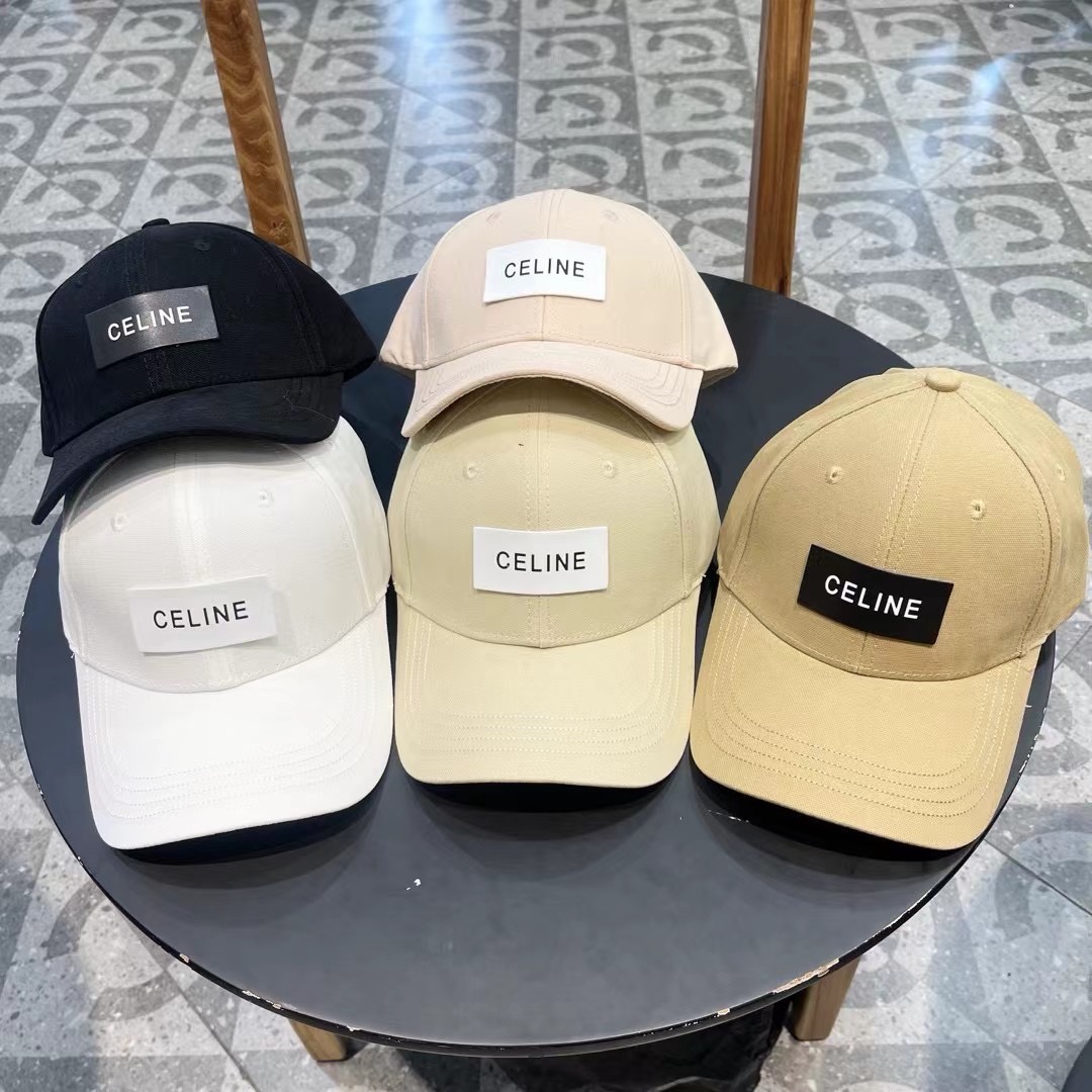 Ceiling 🧢高品质赛琳 字母棒球帽 刺绣款鸭舌帽 一顶时尚的帽子可为整体的造型增添几分色彩！ 情侣