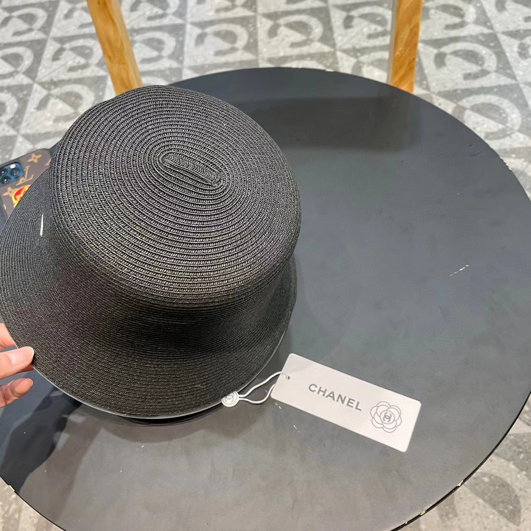 Chanel香奈儿草帽，刺绣logo字母礼帽，细草制作，帽型超赞，头围57cm