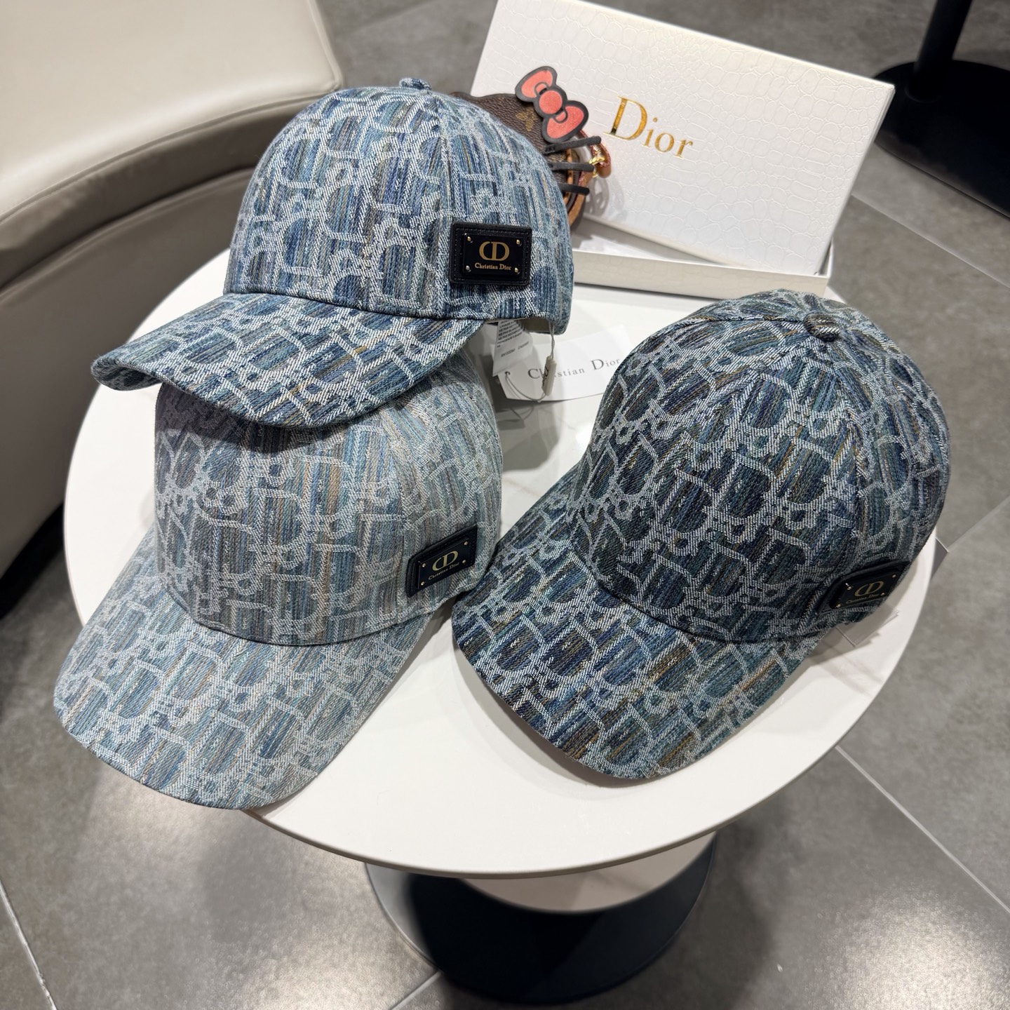 DIOR迪奥 官网同步新款发布 老花牛仔D家棒球帽🧢，水洗标超级火爆