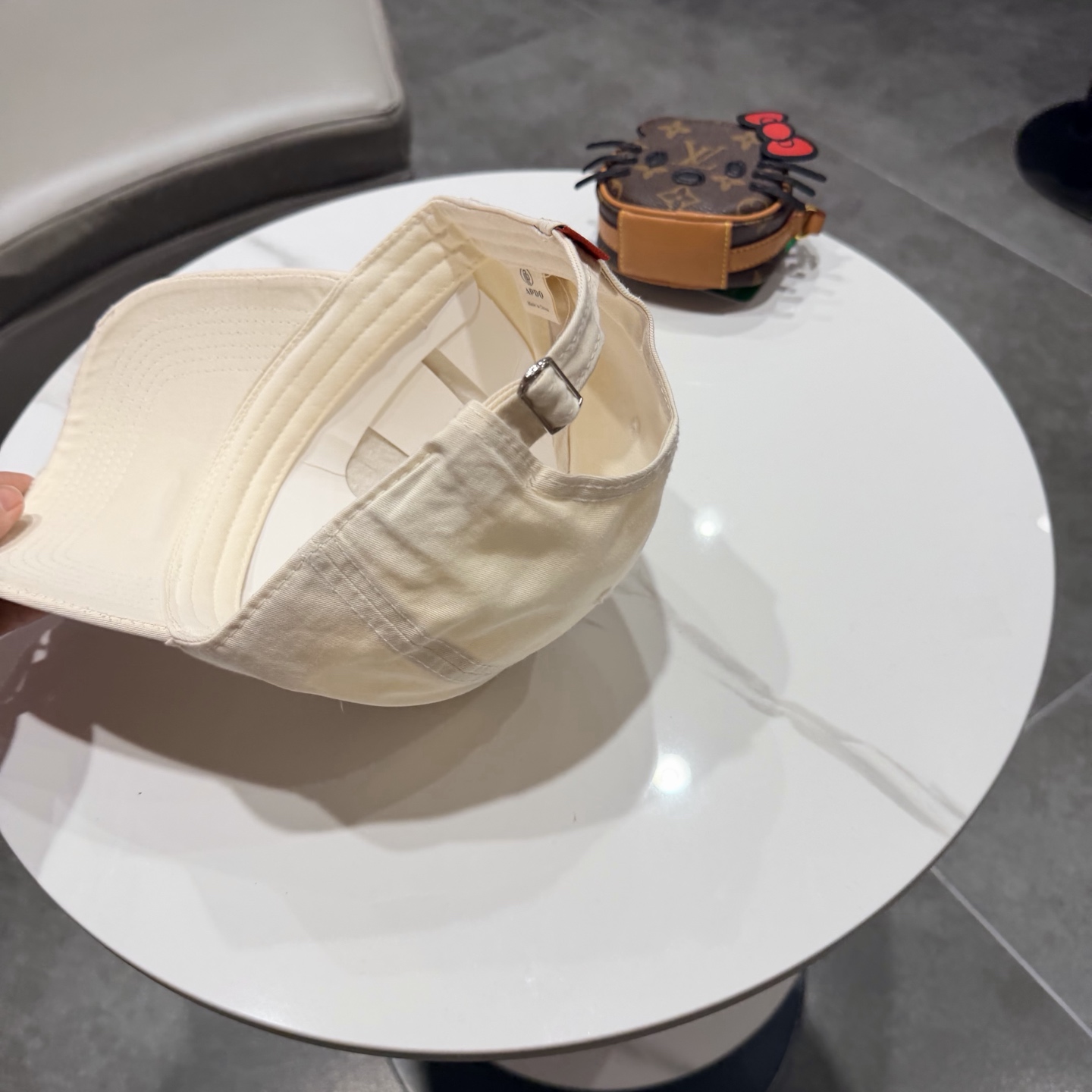 👒罗意威👒LOEWE新款原标设计棒球帽🧢质感超好，外部线条定位标准，做工精细，简约大气低价走量！