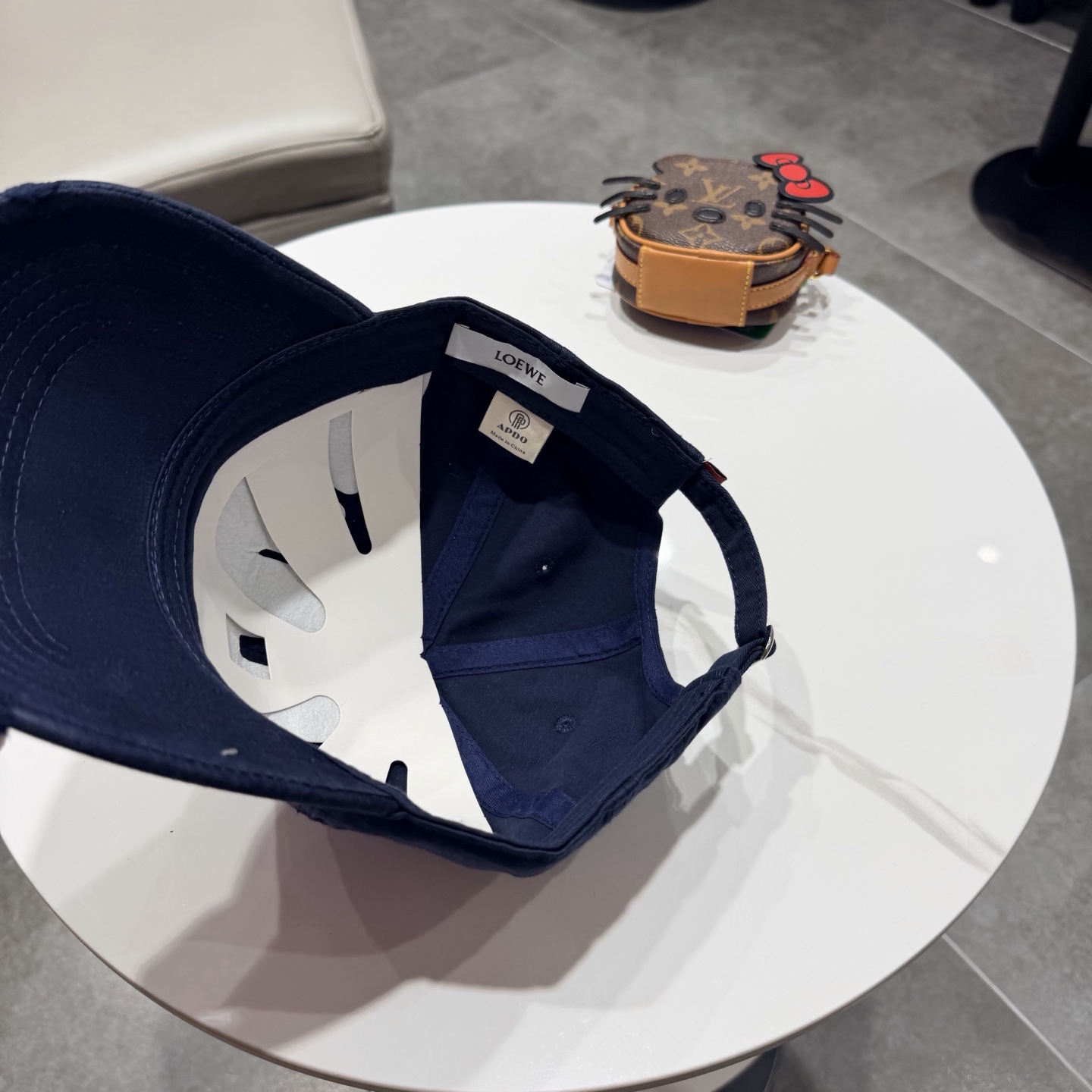 👒罗意威👒LOEWE新款原标设计棒球帽🧢质感超好，外部线条定位标准，做工精细，简约大气低价走量！