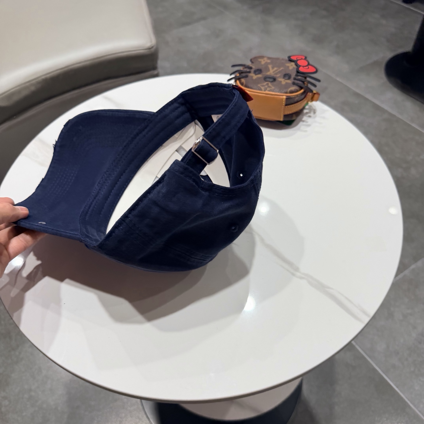 👒罗意威👒LOEWE新款原标设计棒球帽🧢质感超好，外部线条定位标准，做工精细，简约大气低价走量！
