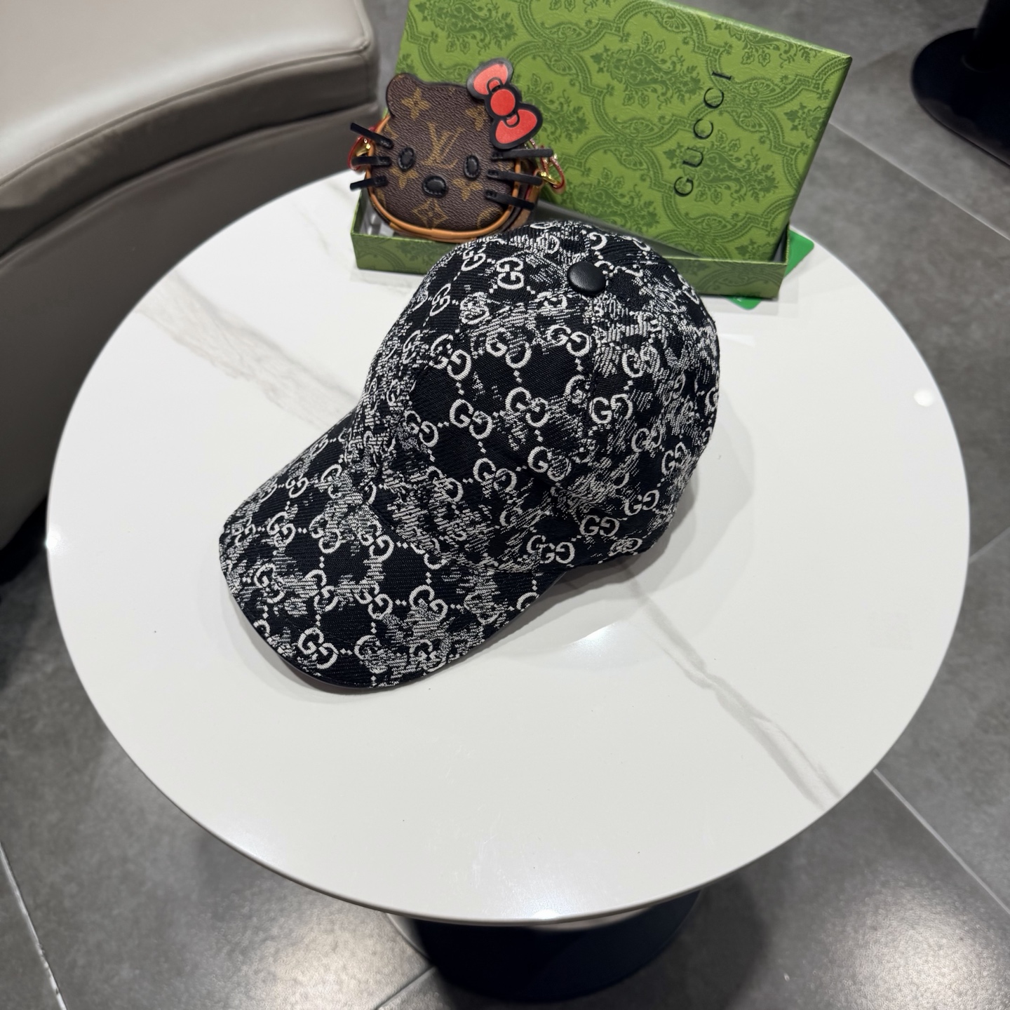 Gucci(古奇)最新原单棒球帽，宽版织带。专柜1:1开模订制，最高版本，原版帆布料+头层牛皮，轻盈透气