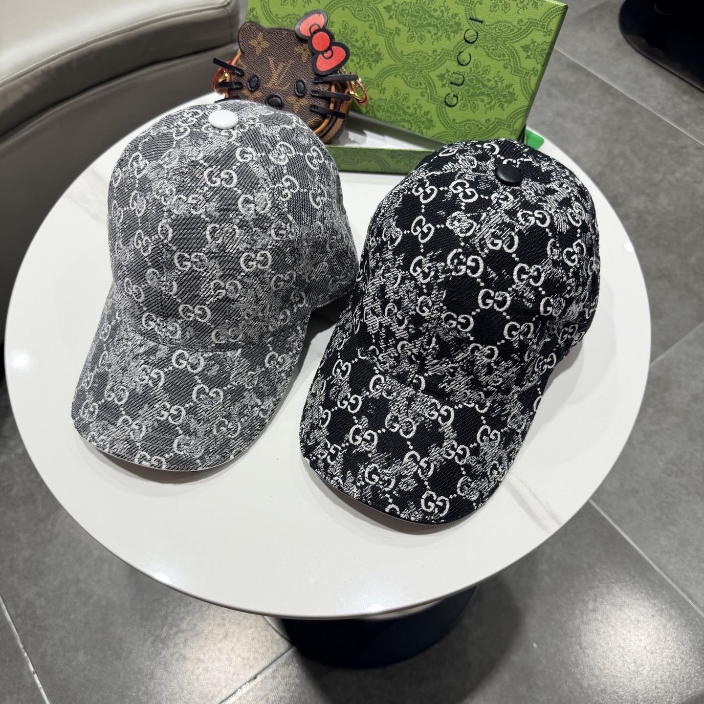 Gucci(古奇)最新原单棒球帽，宽版织带。专柜1:1开模订制，最高版本，原版帆布料+头层牛皮，轻盈透气