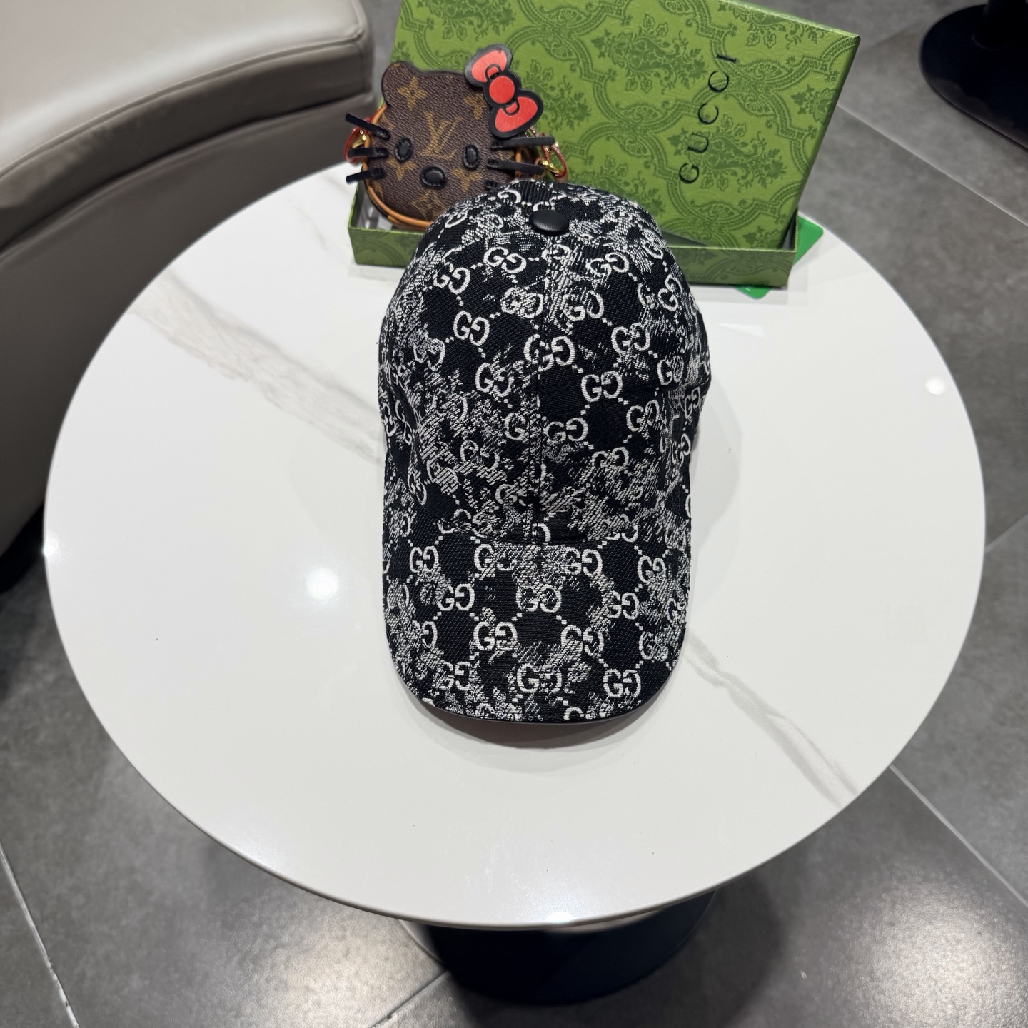 Gucci(古奇)最新原单棒球帽，宽版织带。专柜1:1开模订制，最高版本，原版帆布料+头层牛皮，轻盈透气