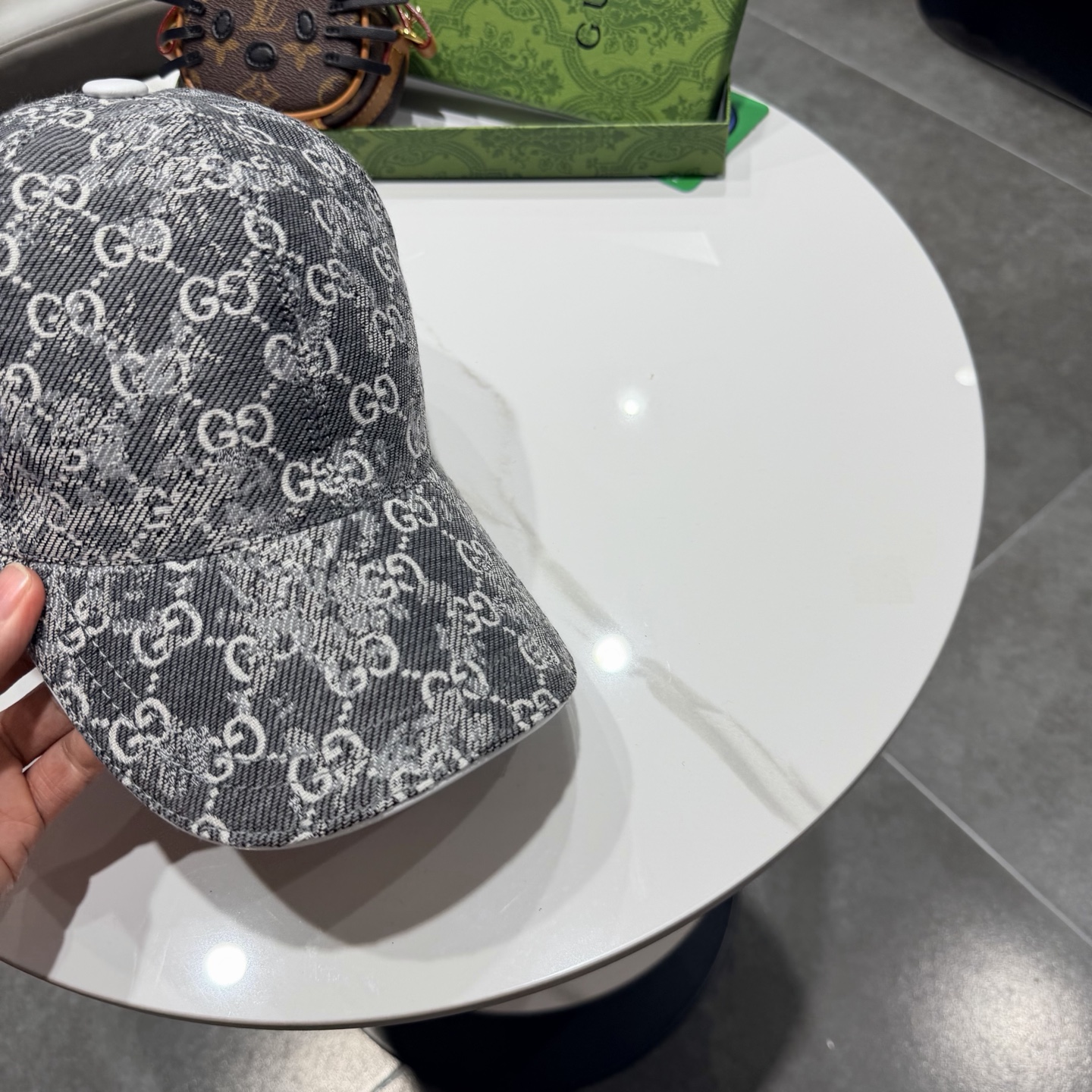 Gucci(古奇)最新原单棒球帽，宽版织带。专柜1:1开模订制，最高版本，原版帆布料+头层牛皮，轻盈透气