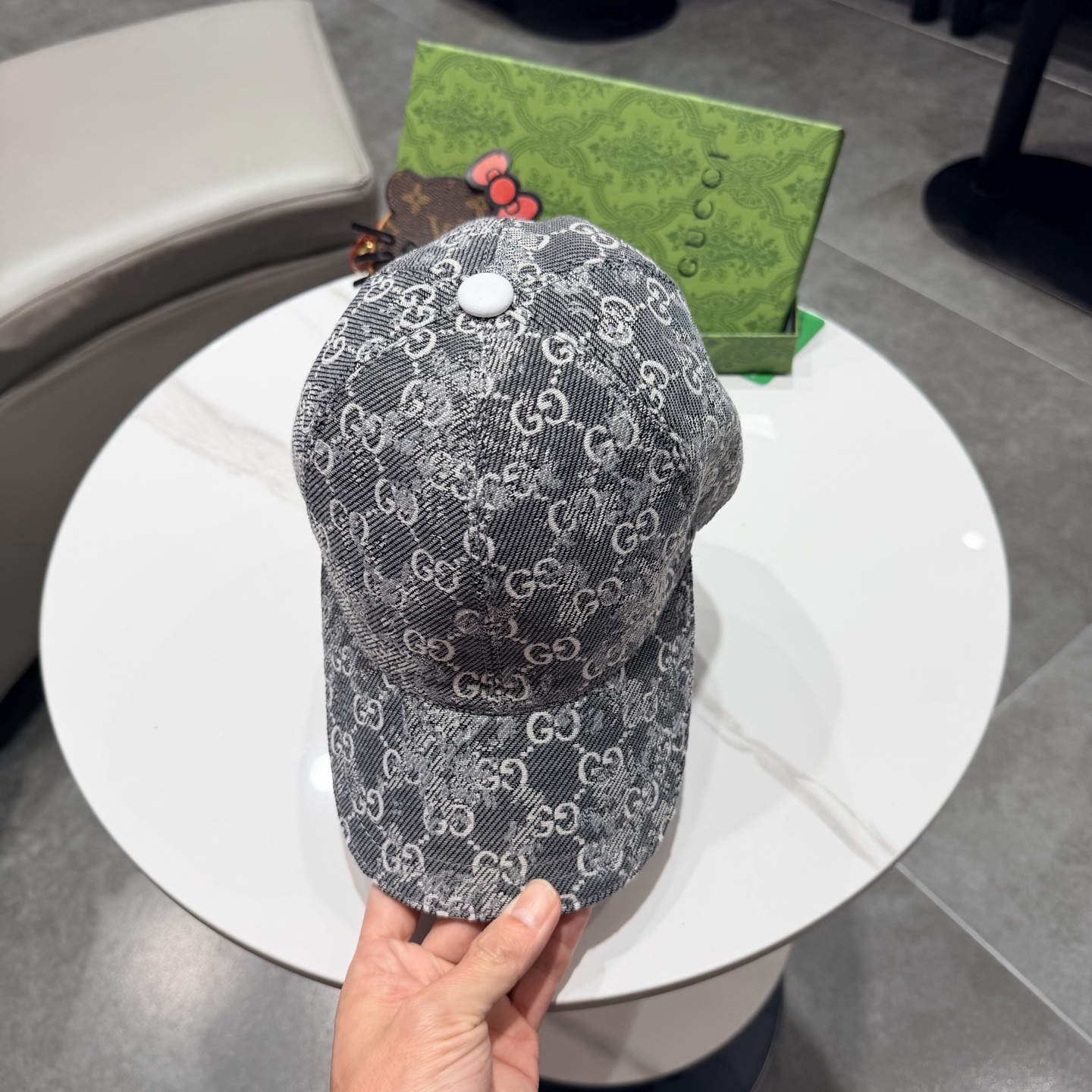 Gucci(古奇)最新原单棒球帽，宽版织带。专柜1:1开模订制，最高版本，原版帆布料+头层牛皮，轻盈透气