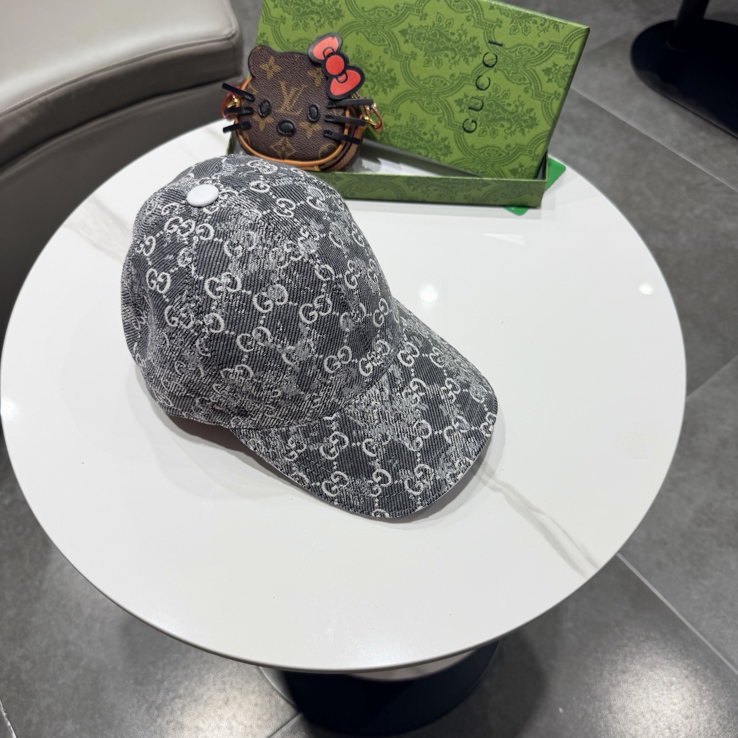 Gucci(古奇)最新原单棒球帽，宽版织带。专柜1:1开模订制，最高版本，原版帆布料+头层牛皮，轻盈透气