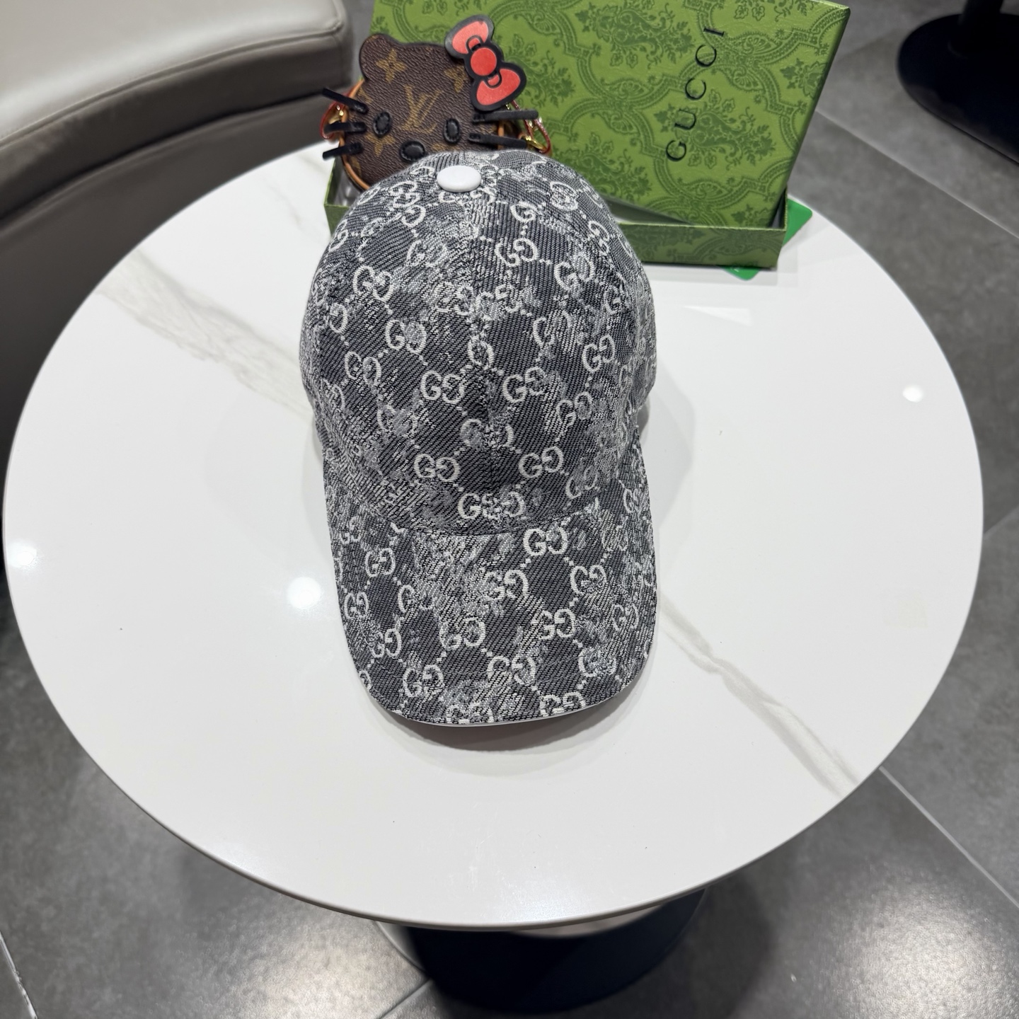 Gucci(古奇)最新原单棒球帽，宽版织带。专柜1:1开模订制，最高版本，原版帆布料+头层牛皮，轻盈透气