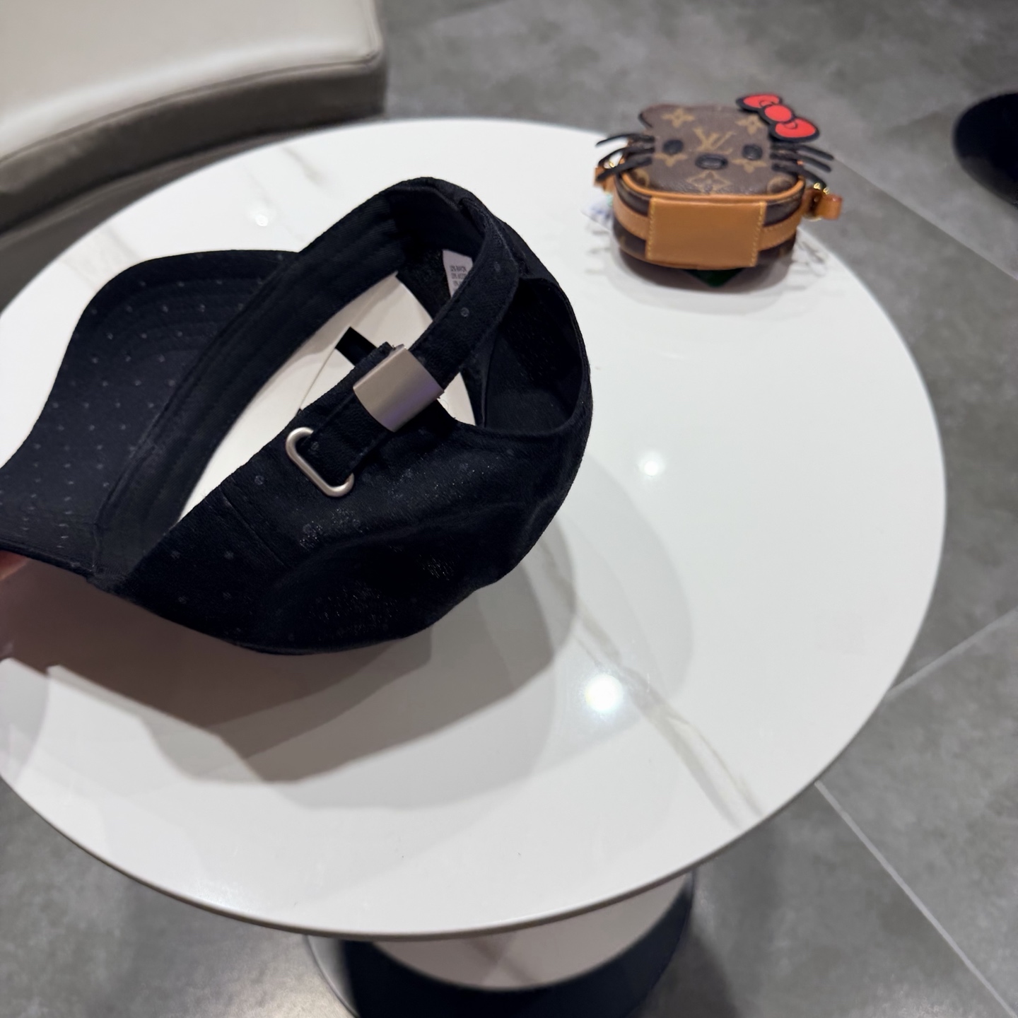 蒙口MONCLER 新款棒球帽，时尚炸街单品，风格很OK，网红.时尚博主的最爱！高品质舒适透气，凹造型很