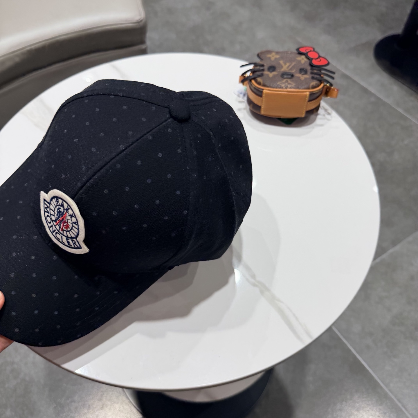 蒙口MONCLER 新款棒球帽，时尚炸街单品，风格很OK，网红.时尚博主的最爱！高品质舒适透气，凹造型很