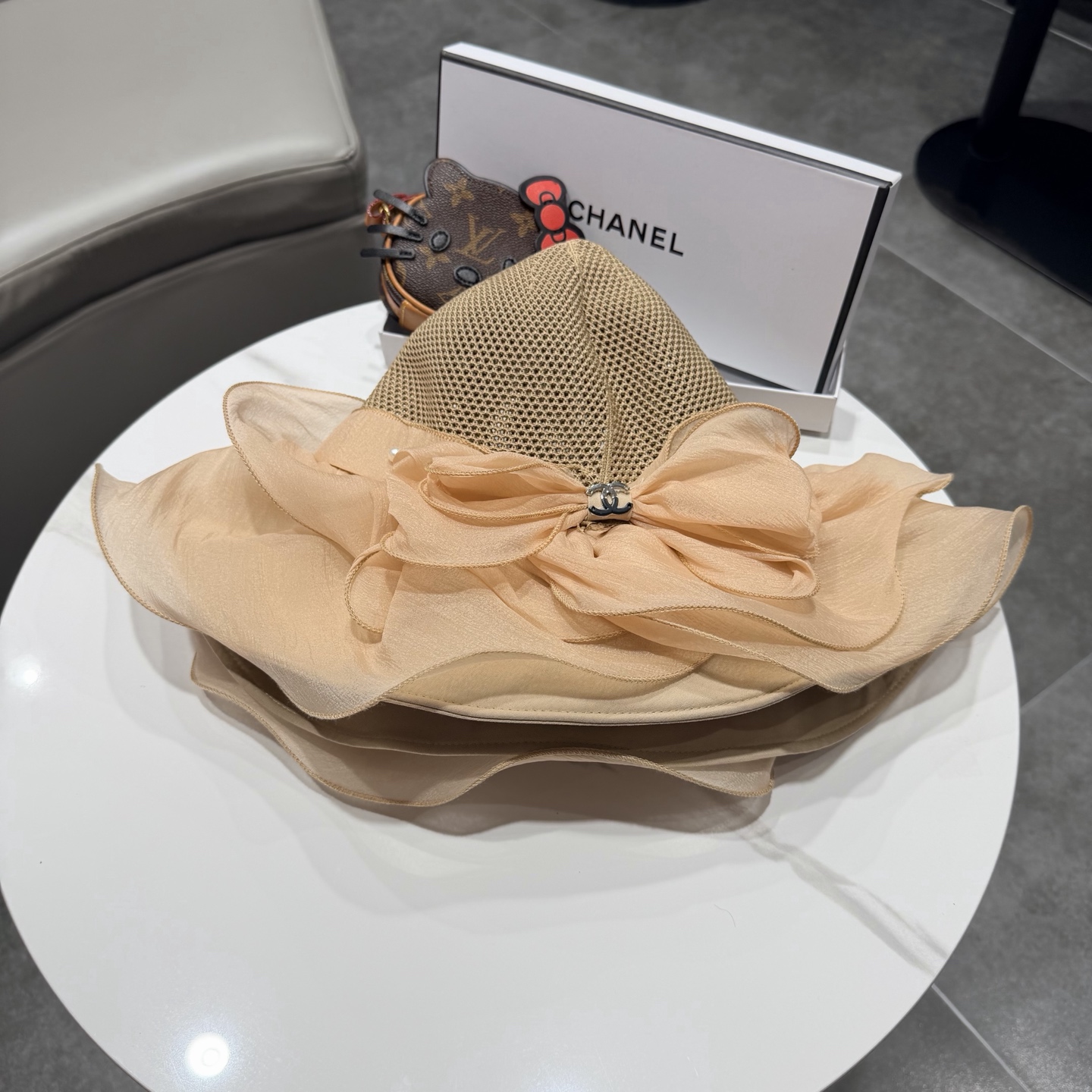 Chanel hat chanel — photo 9