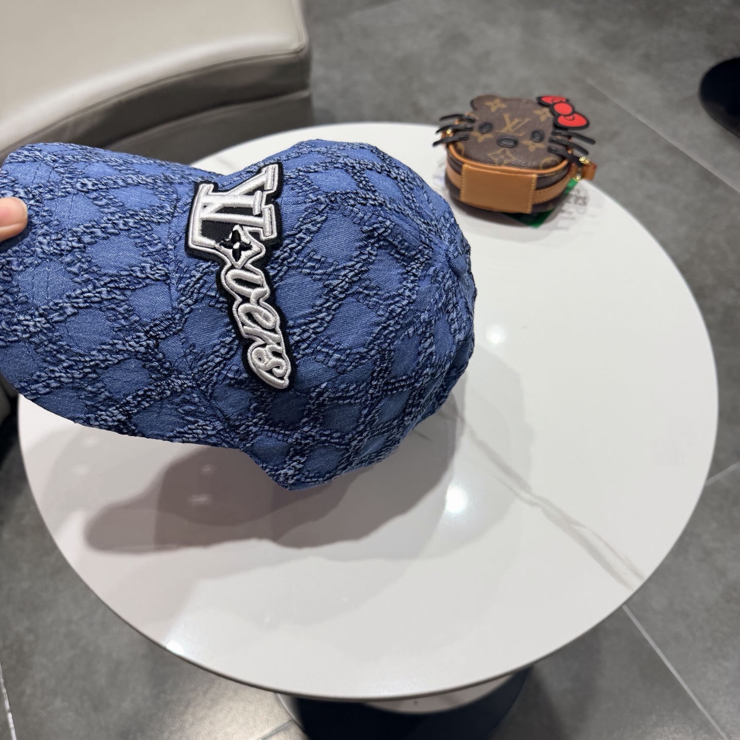 Louis Vuitton hat LV Louis Vuitton — photo 7