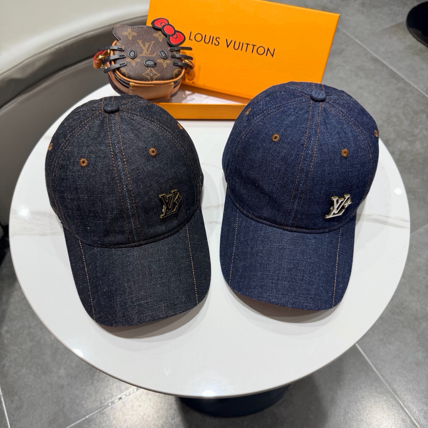 路易威登棒球帽LouisVuitton👒😍新款LV棒球帽，重工打造♥完美刺绣，高端大气，百搭款🤗男女通用