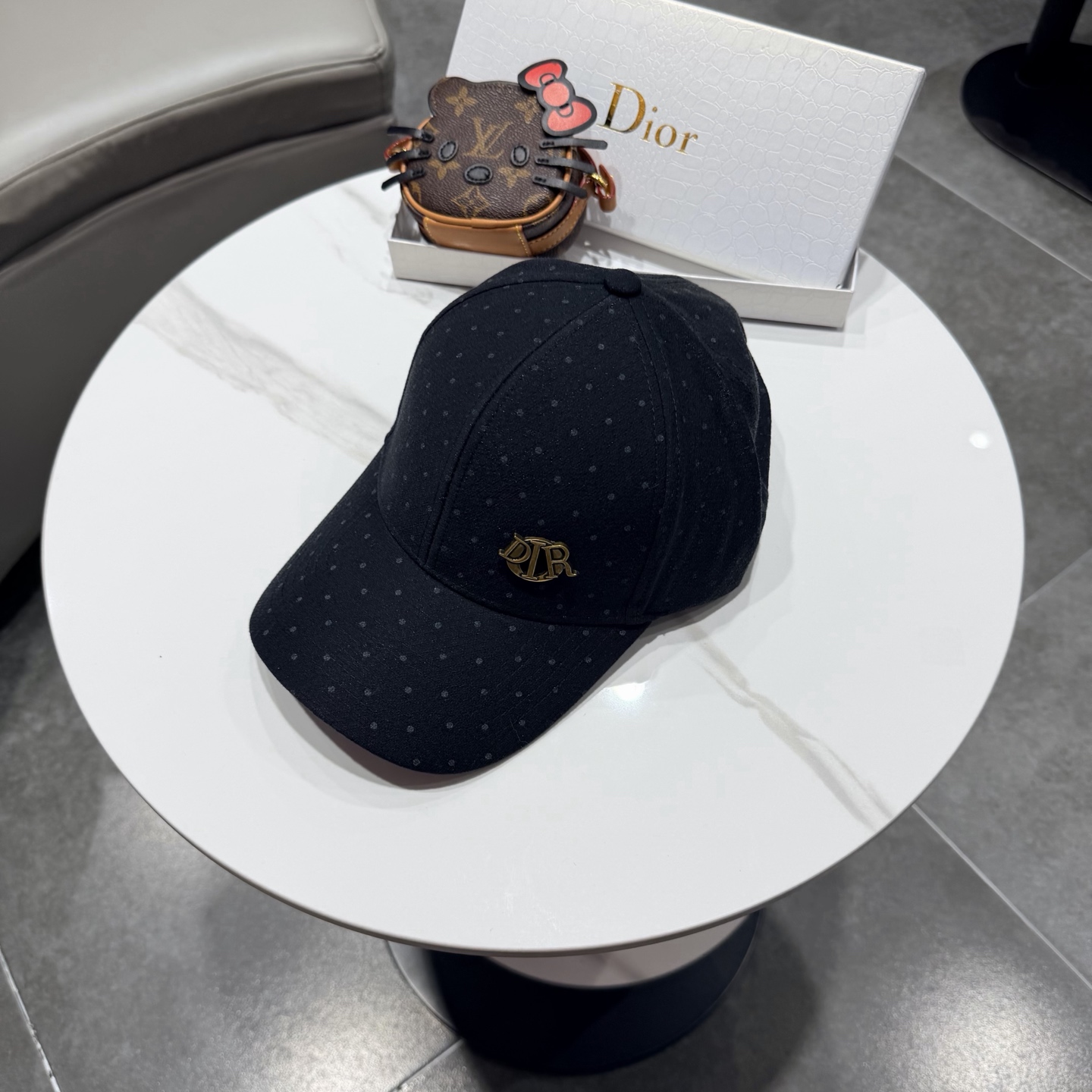 Dior 迪奥 新款原单棒球帽， 精致純也格调很有感觉，很酷很时尚，专柜断货热门，质量超赞