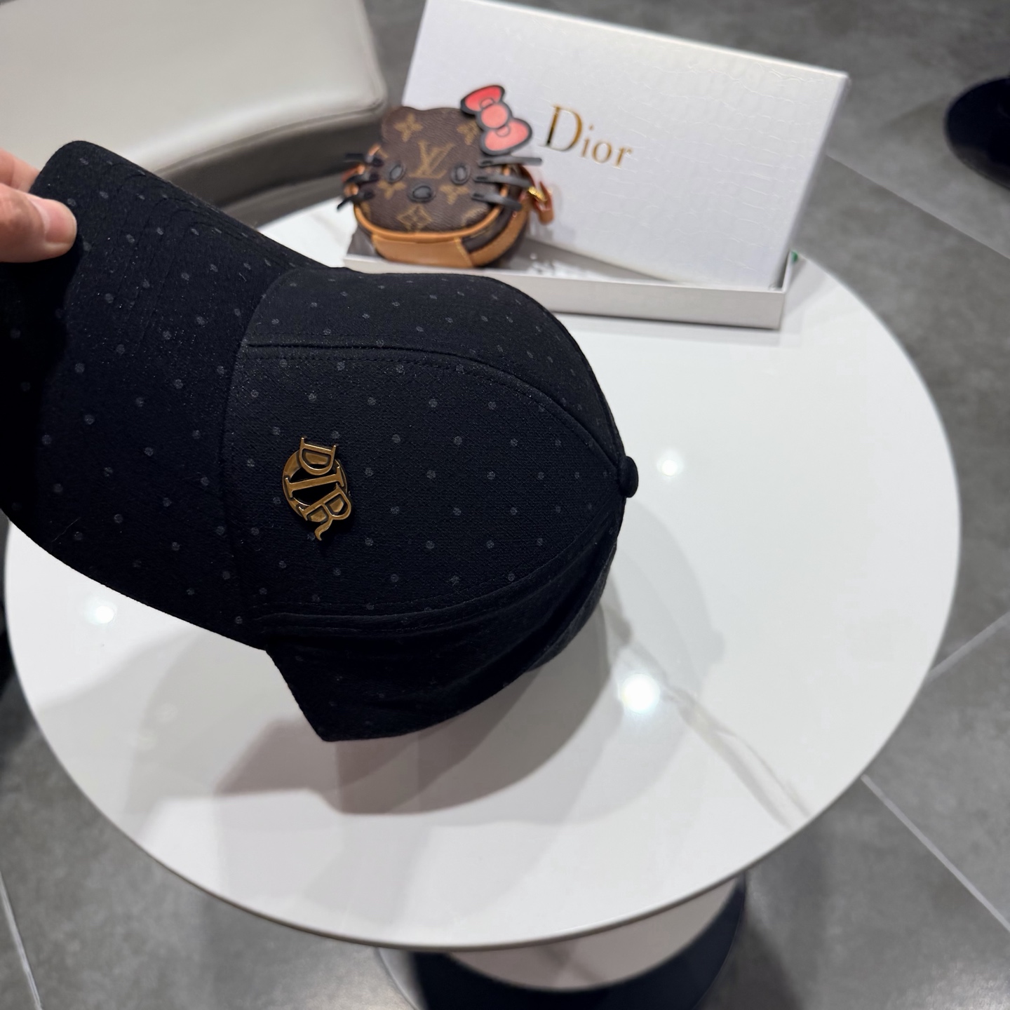 Dior 迪奥 新款原单棒球帽， 精致純也格调很有感觉，很酷很时尚，专柜断货热门，质量超赞