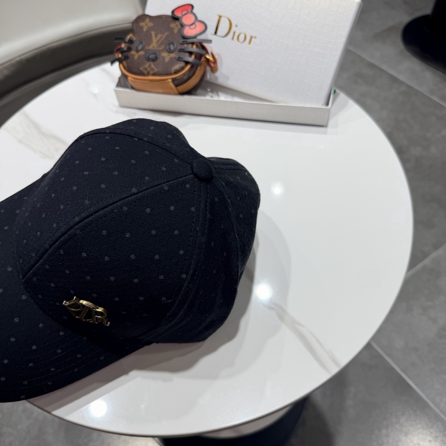 Dior 迪奥 新款原单棒球帽， 精致純也格调很有感觉，很酷很时尚，专柜断货热门，质量超赞