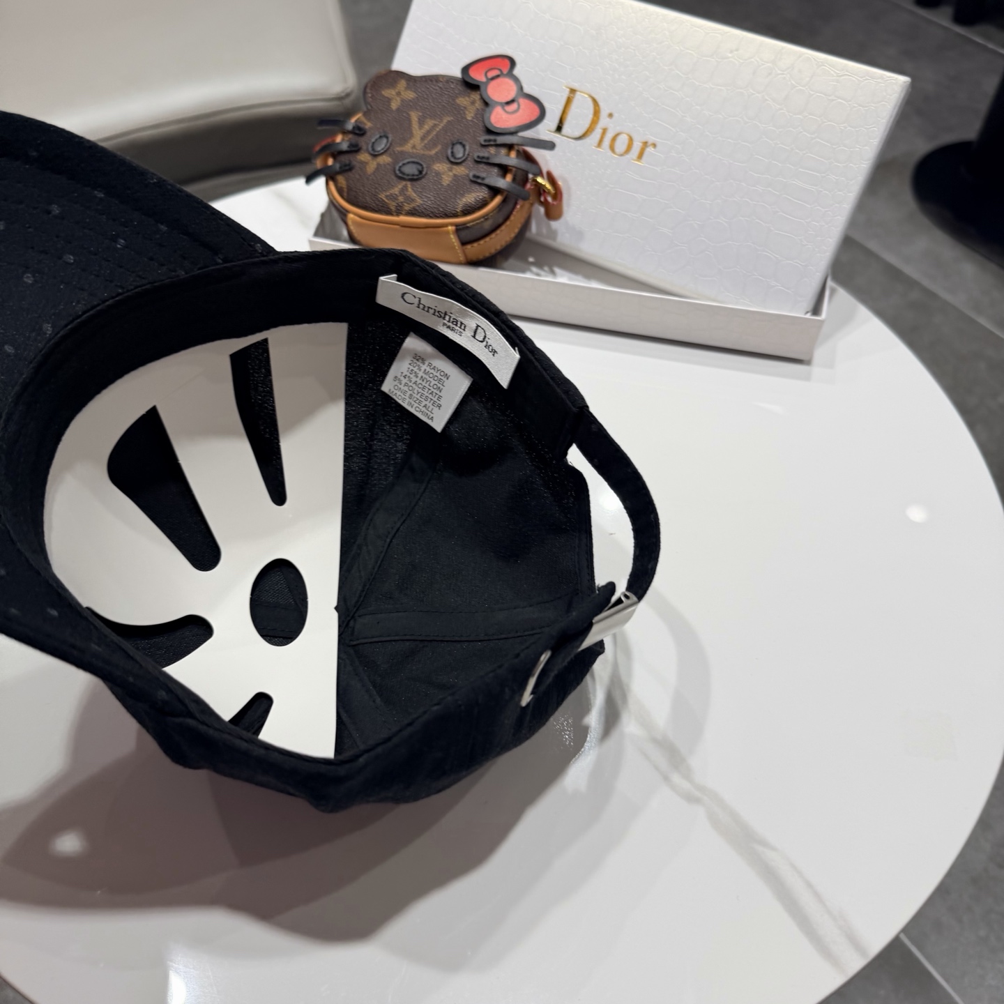 Dior 迪奥 新款原单棒球帽， 精致純也格调很有感觉，很酷很时尚，专柜断货热门，质量超赞