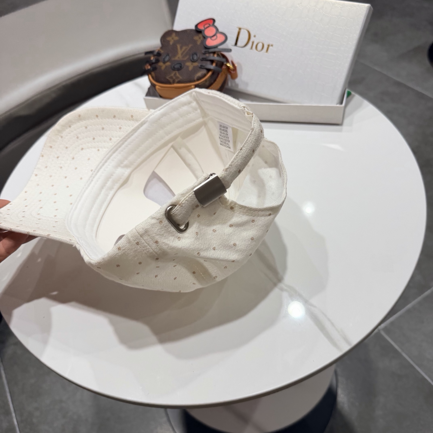 Dior 迪奥 新款原单棒球帽， 精致純也格调很有感觉，很酷很时尚，专柜断货热门，质量超赞