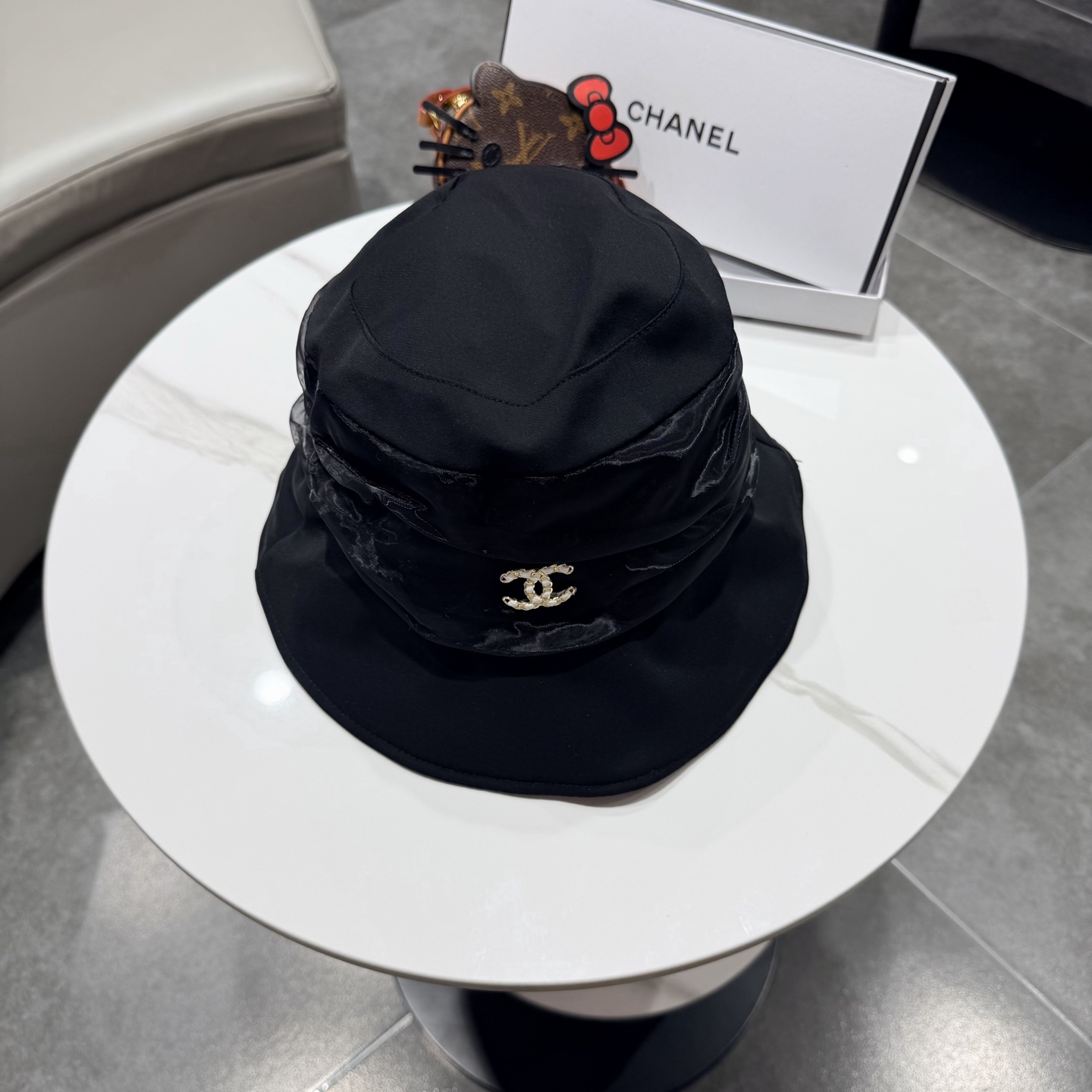 Chanel香奈儿新款遮阳渔夫帽，加强紫外线！