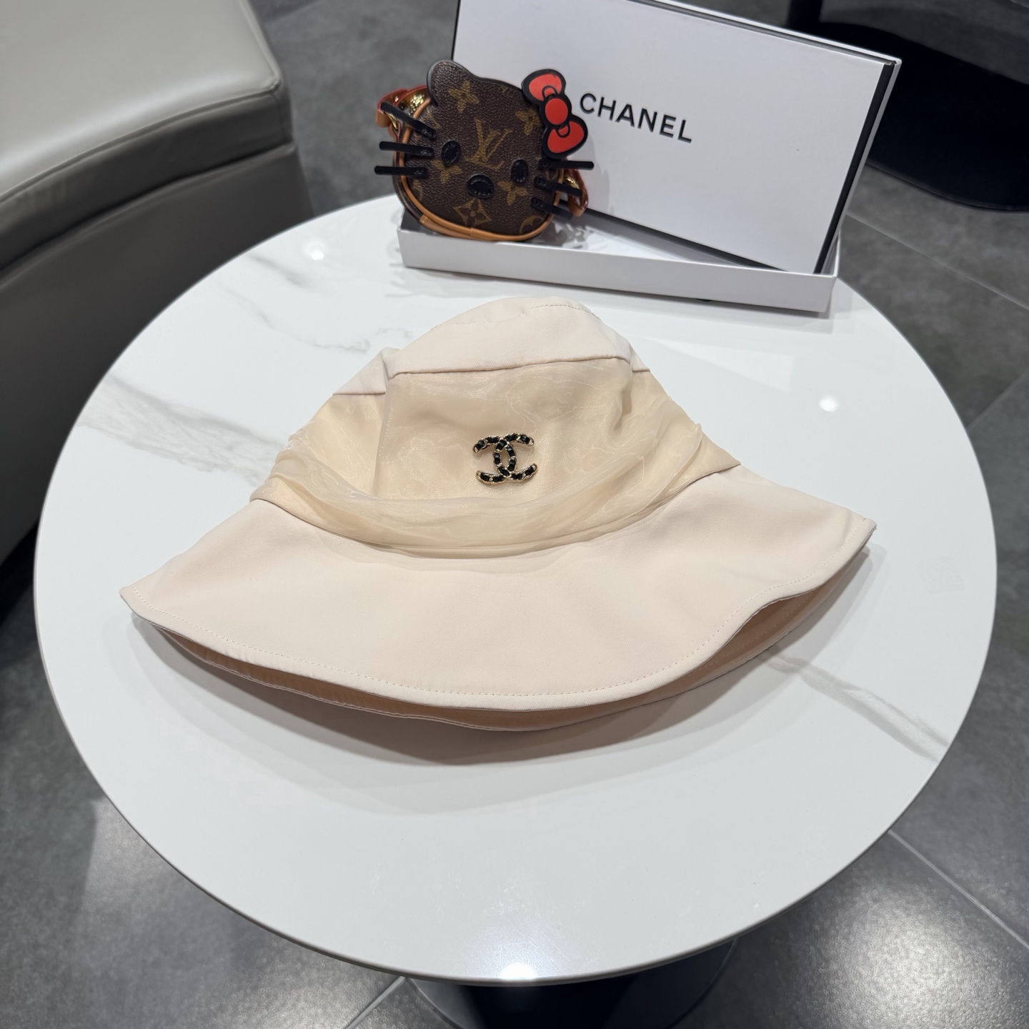 NO:755815,Chanel Chanel's new sunshade bucket hat, strengthens ultraviolet rays!  hat straw hat bucket hat baseball cap, hat, chanel, chanel, espadrilles, hats19860909Chanel香奈儿新款遮阳渔夫帽,加强紫外线！帽子草帽渔夫帽棒球帽,帽子,chanel,chanel,espadrilles,hats,hat