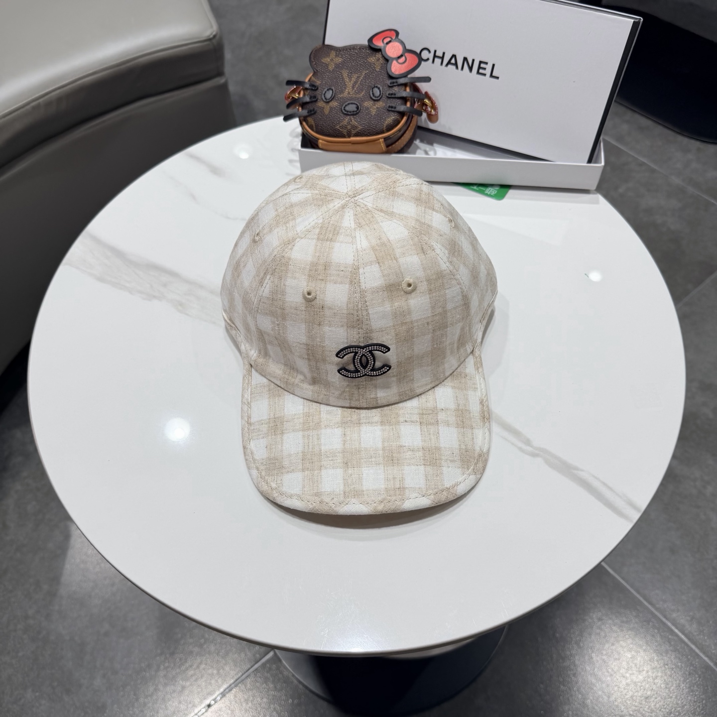NO:755800,Chanel CHANEL, Xiaohongshu popular baseball cap Xiaohongshu new product release, too fashionable and casual, light luxury style design, classic colors, same style for men and women, straw hat, fisherman hat baseball cap, hat, chanel, chanel, espadrilles, hats19860909香奈儿CHANEL,小香爆款棒球帽小红书新品发布,太了,时尚休闲,轻奢风格设计,经典色系,男女同款哦帽子草帽渔夫帽棒球帽,帽子,chanel,chanel,espadrilles,hats,hat