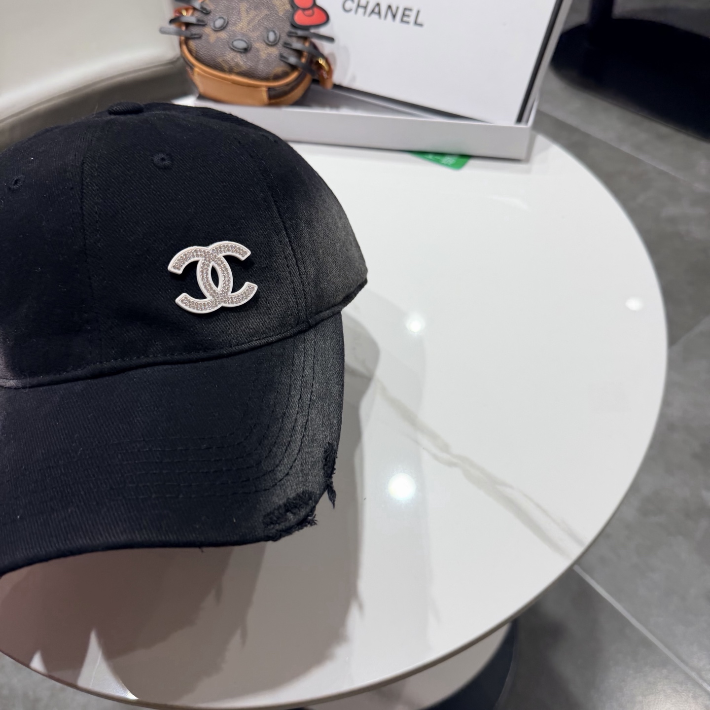 CHANEL香奈儿 新款 简约双Clogo棒球帽，新款出货，大牌款超好搭配，赶紧入手！3色