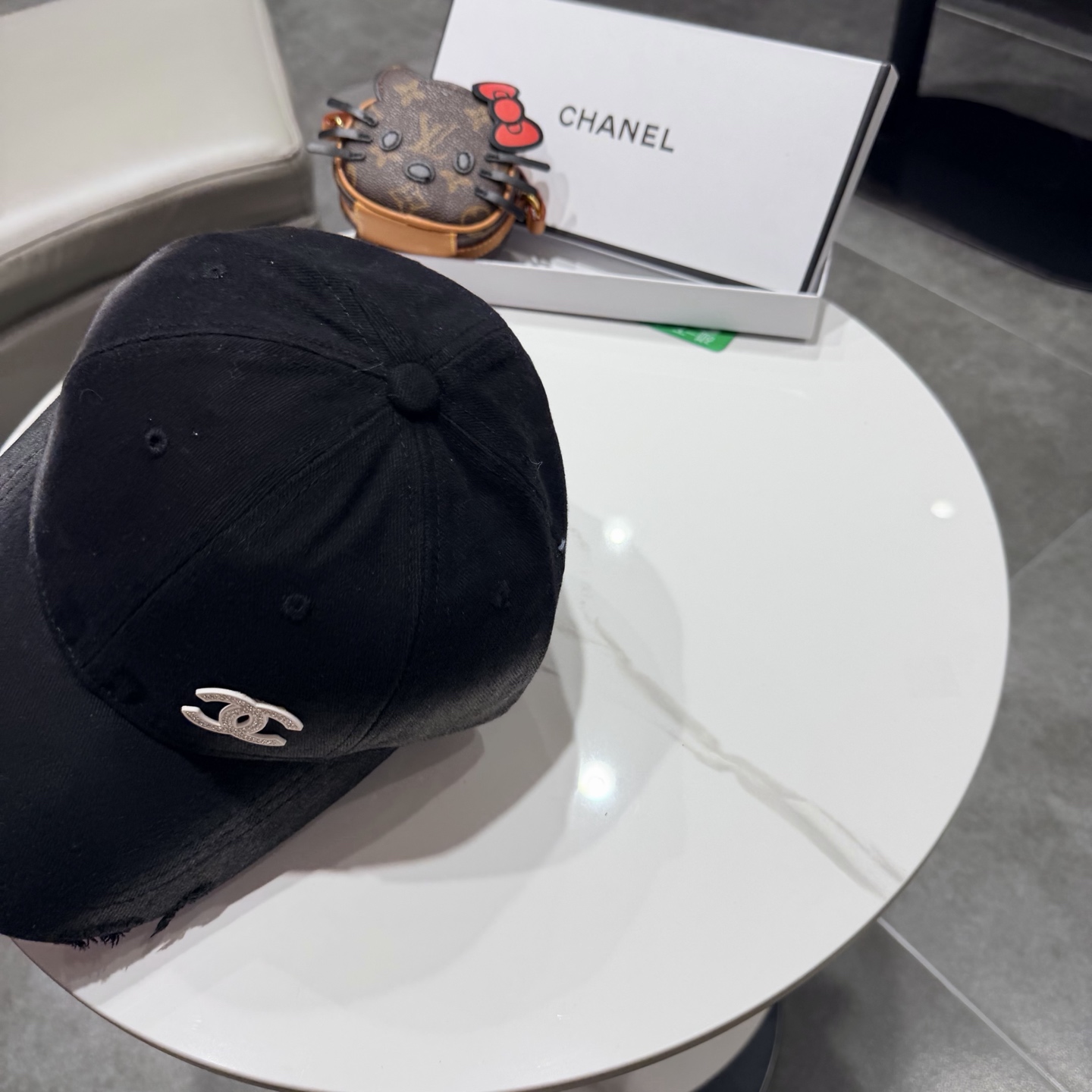 CHANEL香奈儿 新款 简约双Clogo棒球帽，新款出货，大牌款超好搭配，赶紧入手！3色