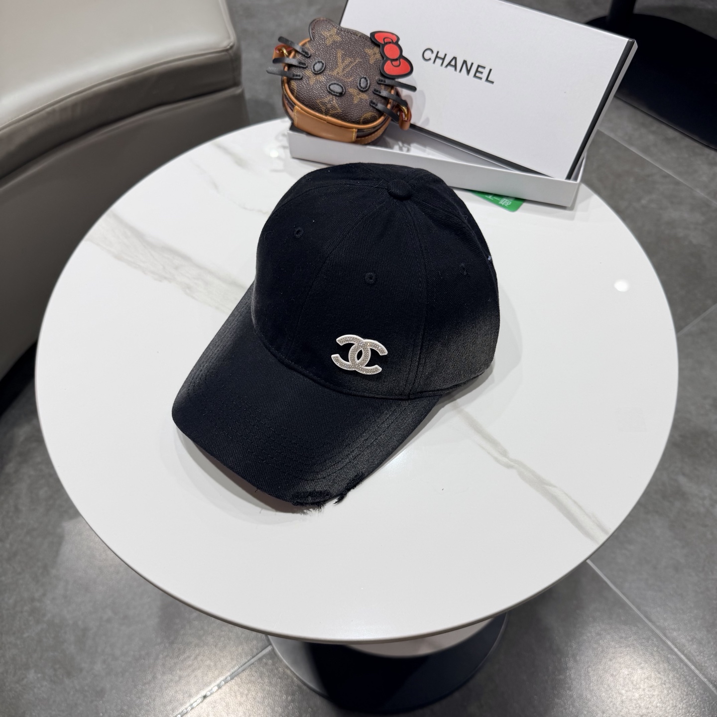 CHANEL香奈儿 新款 简约双Clogo棒球帽，新款出货，大牌款超好搭配，赶紧入手！3色