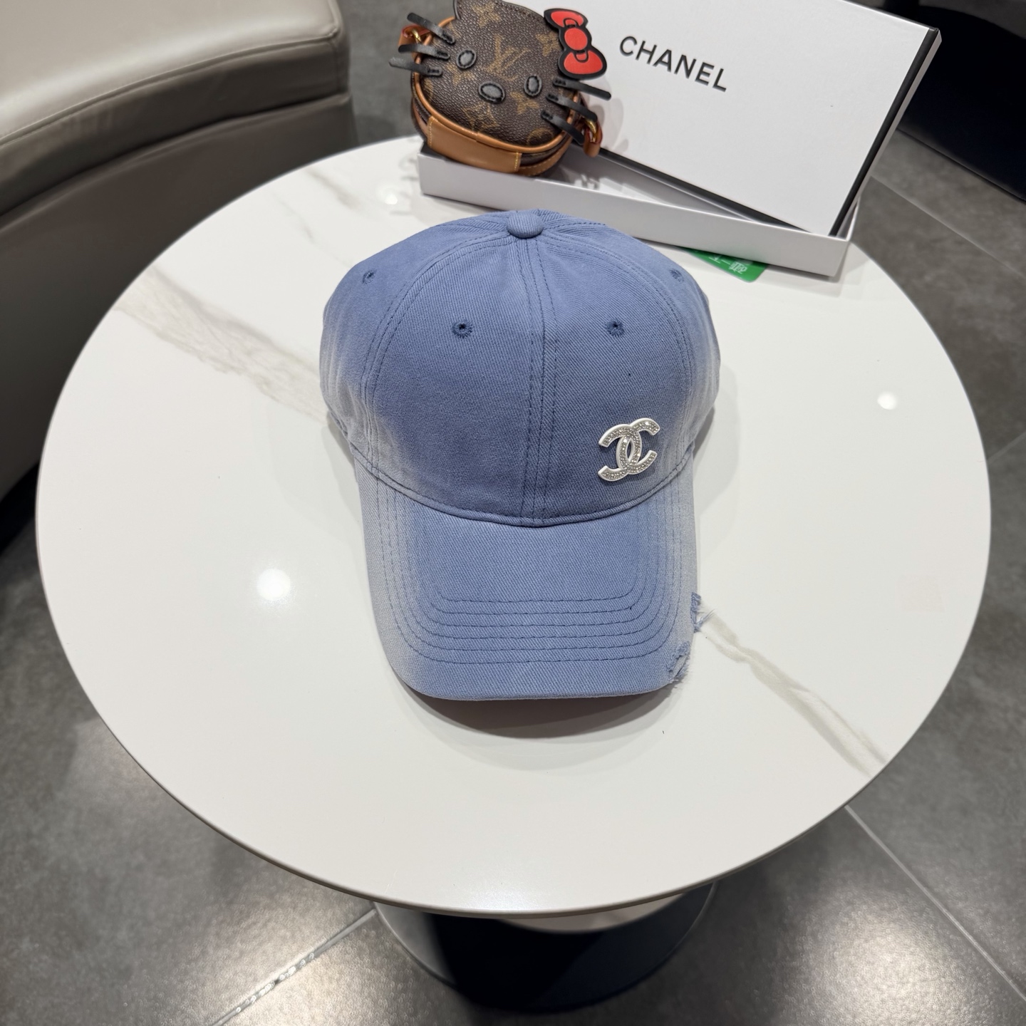 CHANEL香奈儿 新款 简约双Clogo棒球帽，新款出货，大牌款超好搭配，赶紧入手！3色