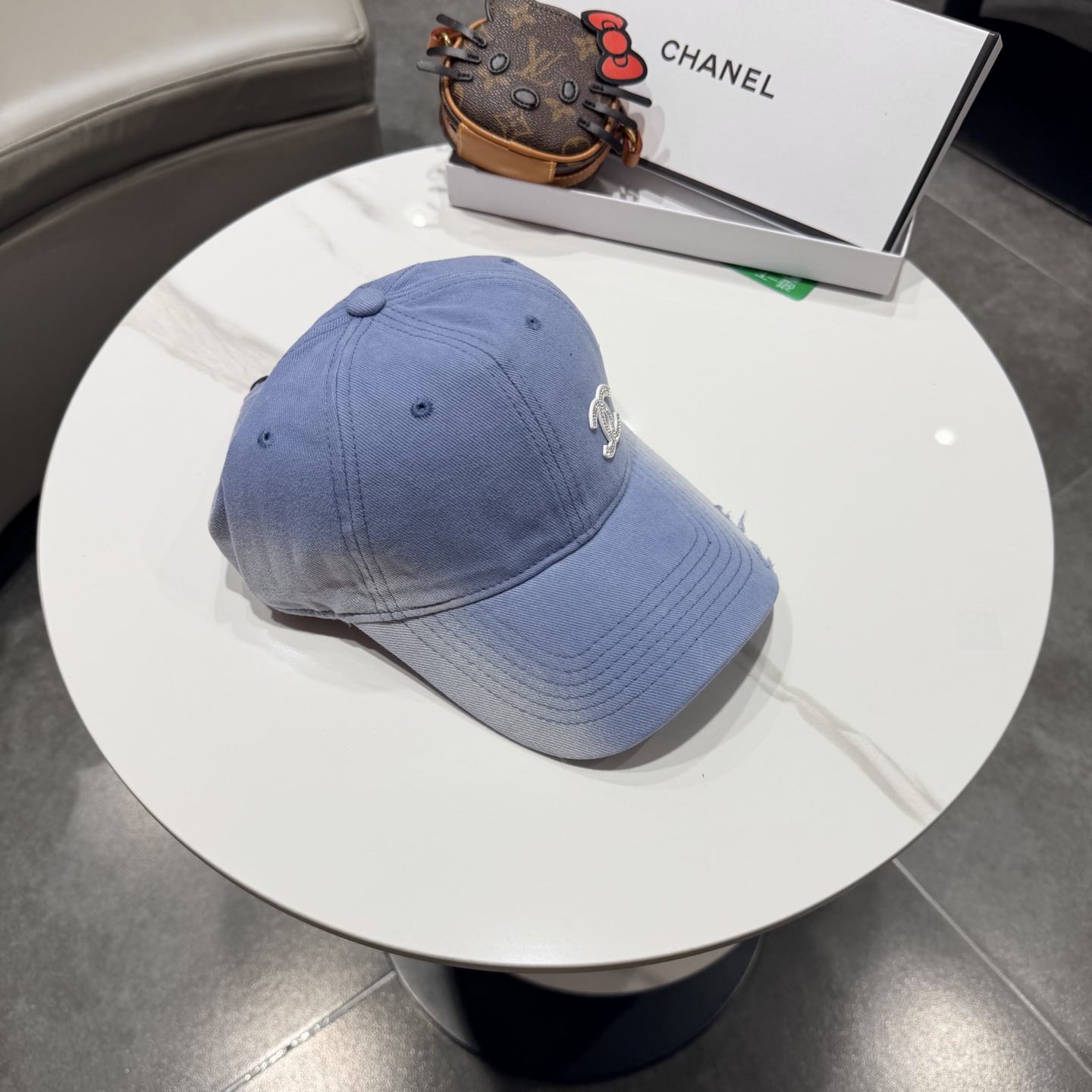 CHANEL香奈儿 新款 简约双Clogo棒球帽，新款出货，大牌款超好搭配，赶紧入手！3色