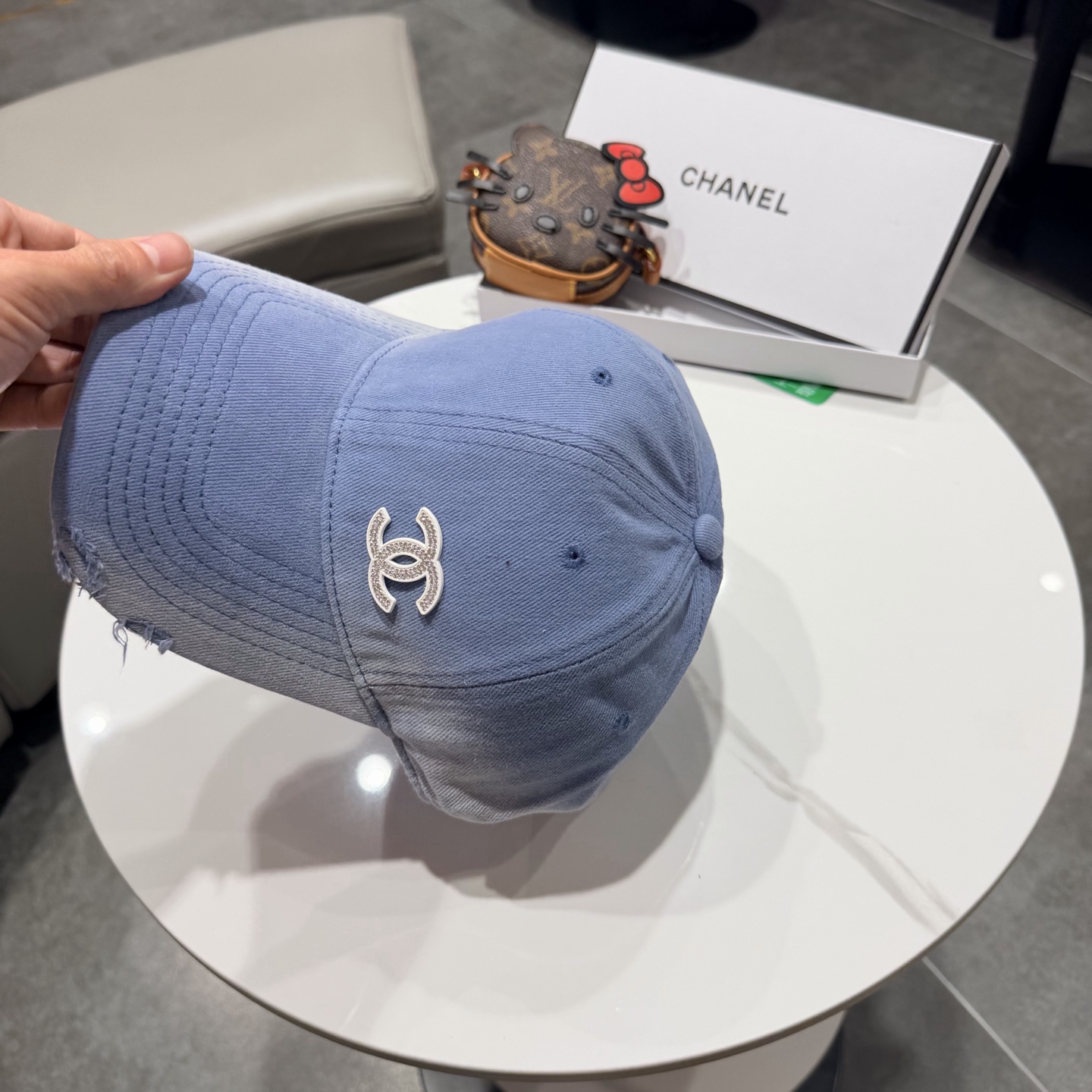 CHANEL香奈儿 新款 简约双Clogo棒球帽，新款出货，大牌款超好搭配，赶紧入手！3色