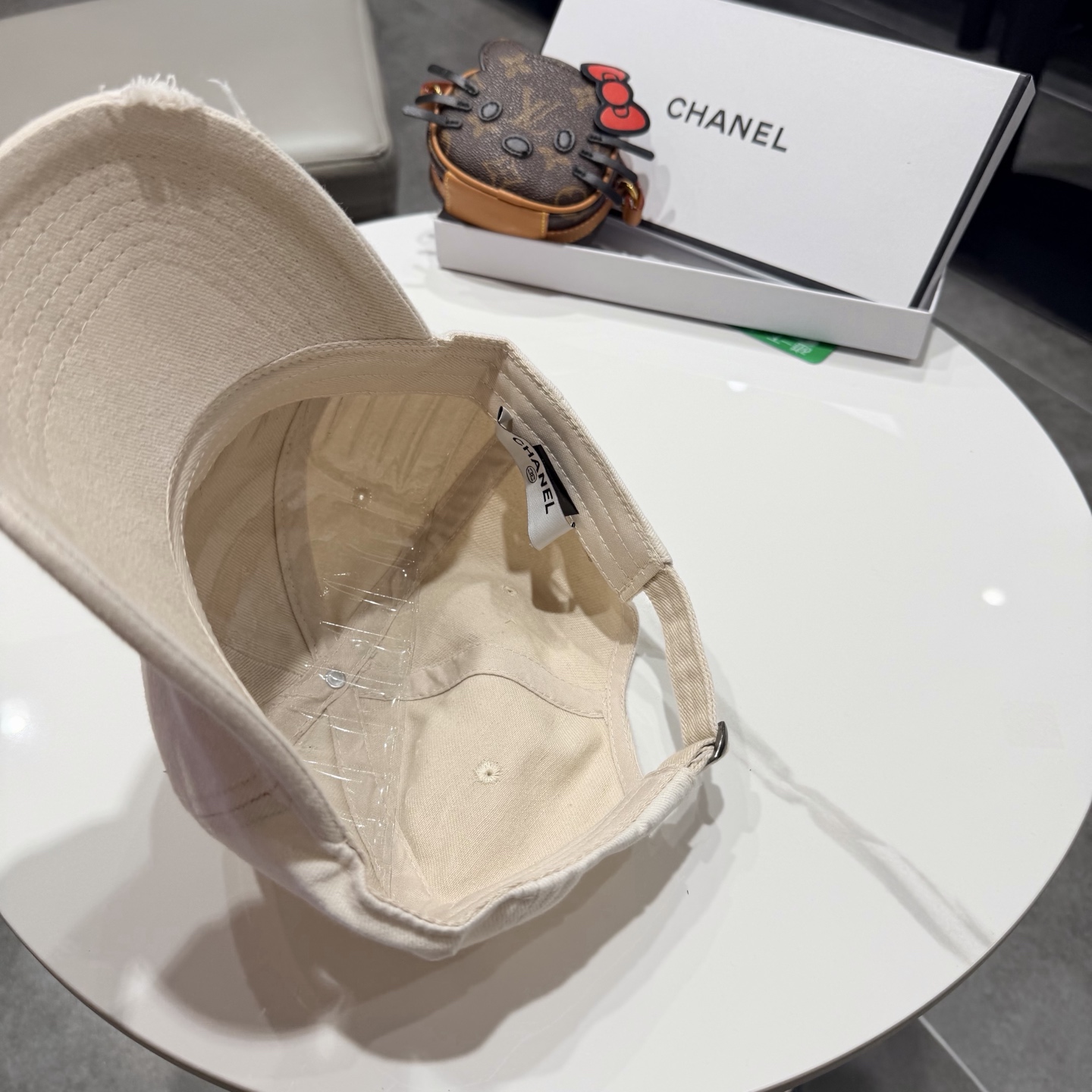 CHANEL香奈儿 新款 简约双Clogo棒球帽，新款出货，大牌款超好搭配，赶紧入手！3色