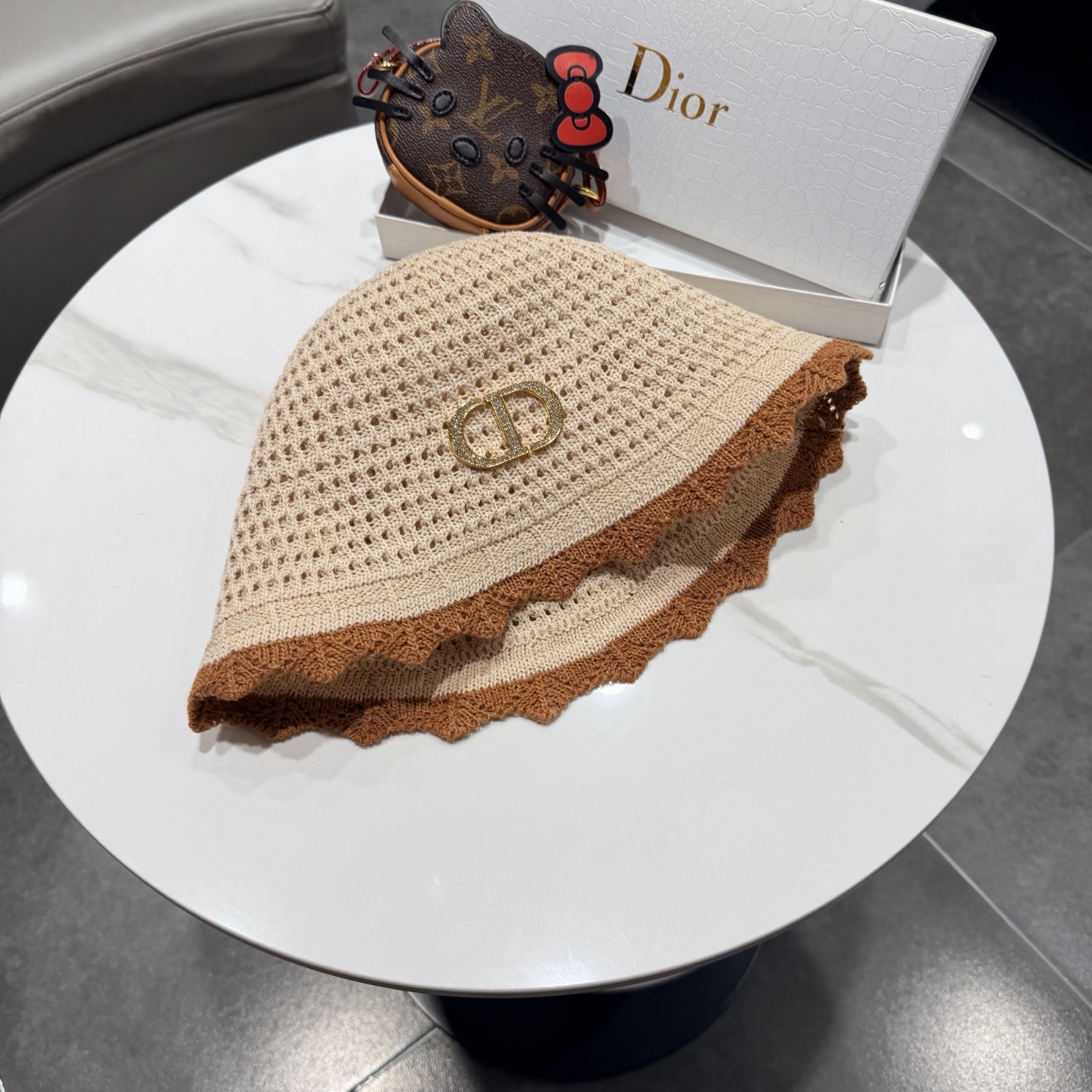 NO:755810,Dior Dior new all-match hat cute lace fisherman hat women summer beach outing hollow sunshade bucket hat trendy hat straw hat fisherman hat baseball cap, hat, dior, dior, espadrilles, hats19860909Dior迪奥新款百搭帽子可爱蕾丝花边渔夫帽女夏季沙滩出游镂空遮阳水桶帽潮帽子草帽渔夫帽棒球帽,帽子,dior,dior,espadrilles,hats,hat