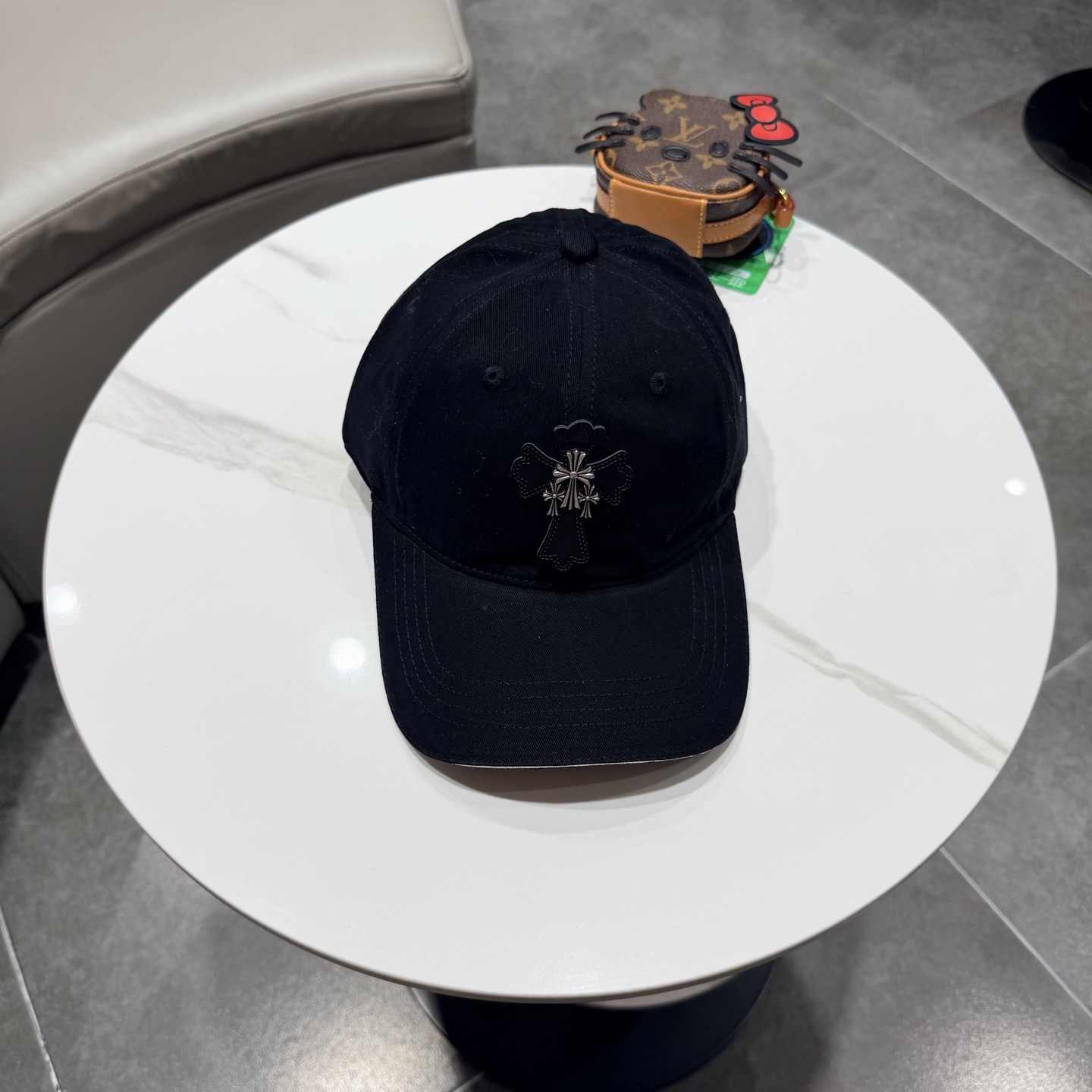 NO:755781,Chrome hearts Chrome hearts new cross high-quality baseball cap, high-end customized version!  The same style as the internet celebrity fashion blogger!  Wall crack recommended!  Great quality!  Who looks better in whoever wears it? Hats, straw hats, bucket hats, baseball caps, hats, chrome hearts, chrome hearts, espadrilles, hats19860909Chrome hearts 克罗心 新款十字架 高品质棒球帽,高端定制版！网红时尚博主同款！墙裂推荐！质量巨好！谁戴谁好看~帽子草帽渔夫帽棒球帽,帽子,chrome hearts,chrome hearts,espadrilles,hats,hat