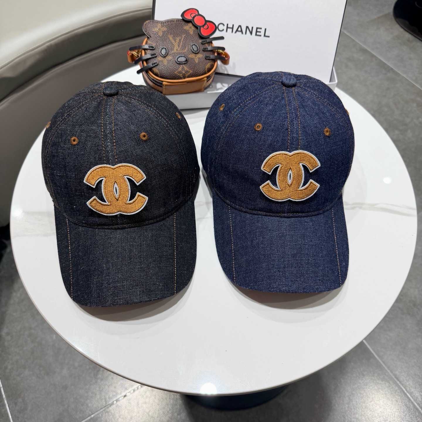 香奈儿2026新款经典休闲潮流款 上架简约棒球帽🧢日韩风格，随便搭配都超好看！出门旅游，绝对要入手的一款