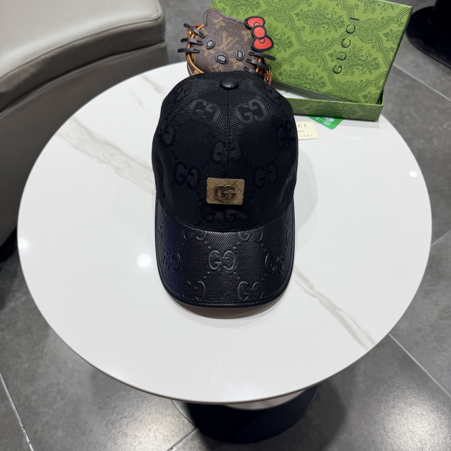 Gucci(古奇)经典原单棒球帽😍😍金丝logo。专柜1:1开模订制，最高版本，原版帆布料+头层牛皮，纯