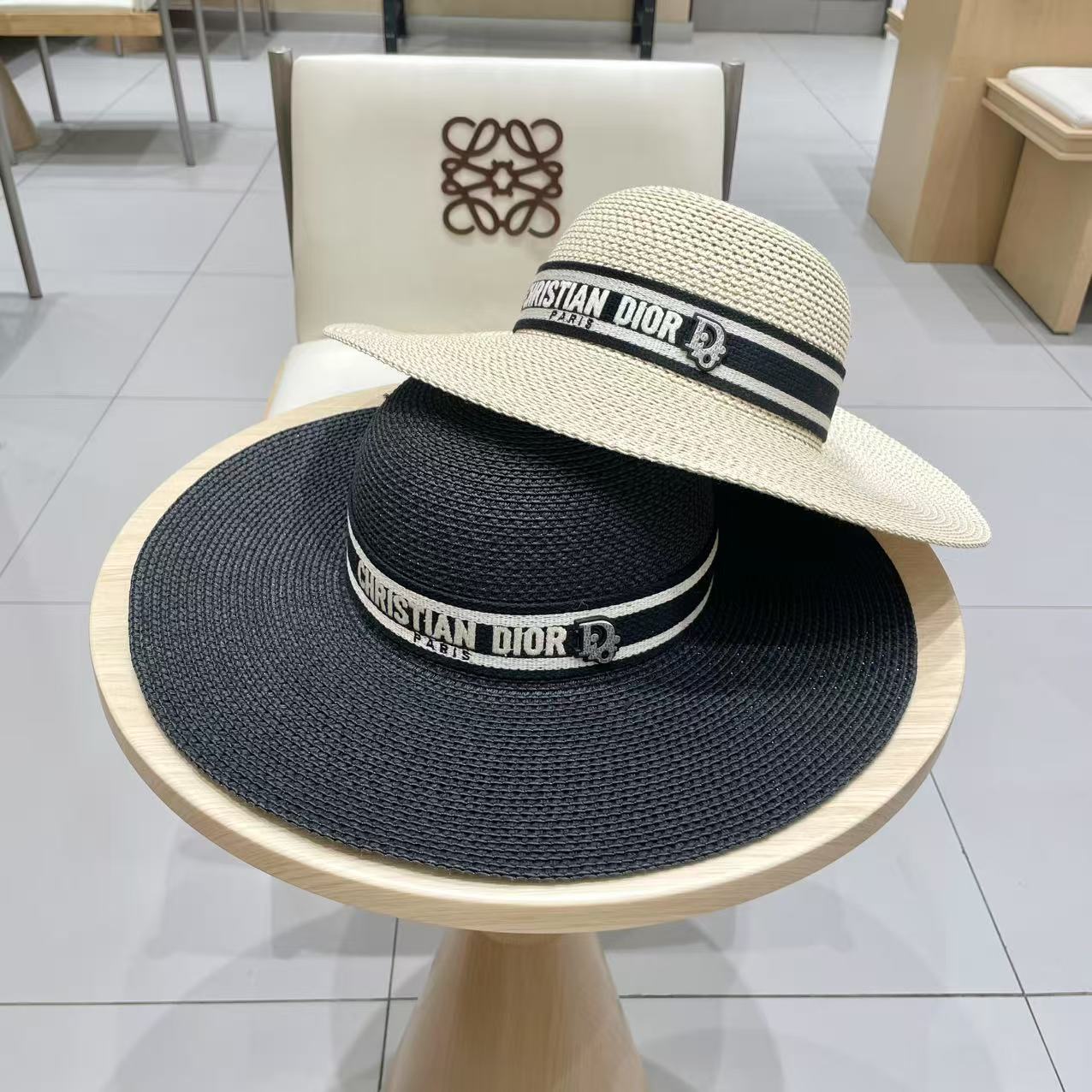 迪奥 Dior2025新款草帽，高级定制，名媛风，细节待上，夏季防晒防紫外线，出行必备，百搭好看