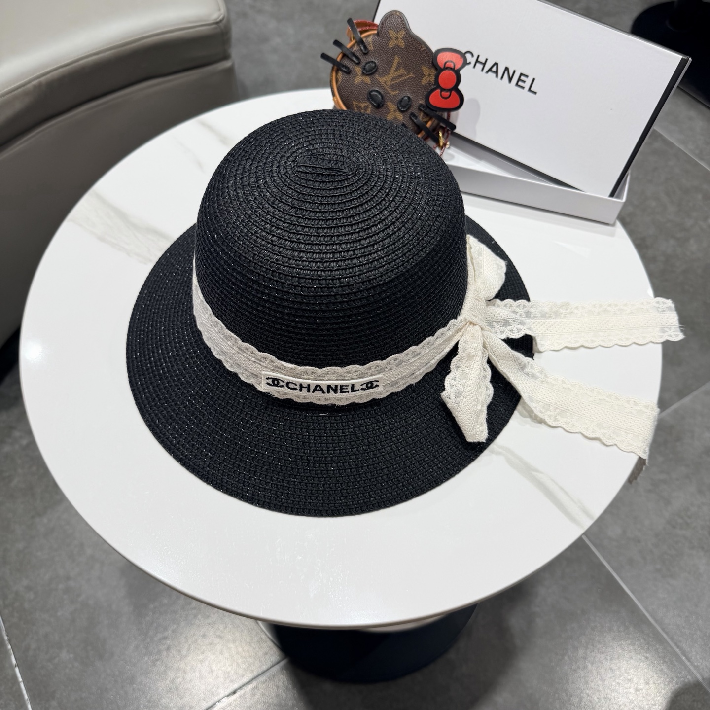 Chanel香奈儿新款名媛风平顶草帽，夏季百搭！