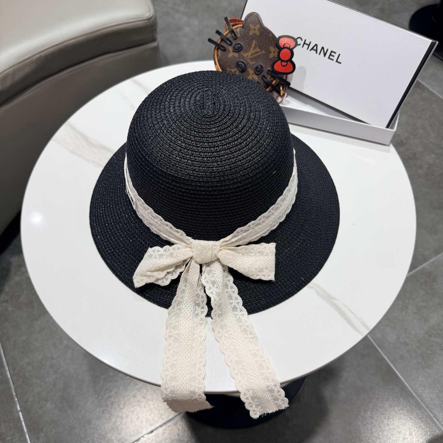 Chanel香奈儿新款名媛风平顶草帽，夏季百搭！