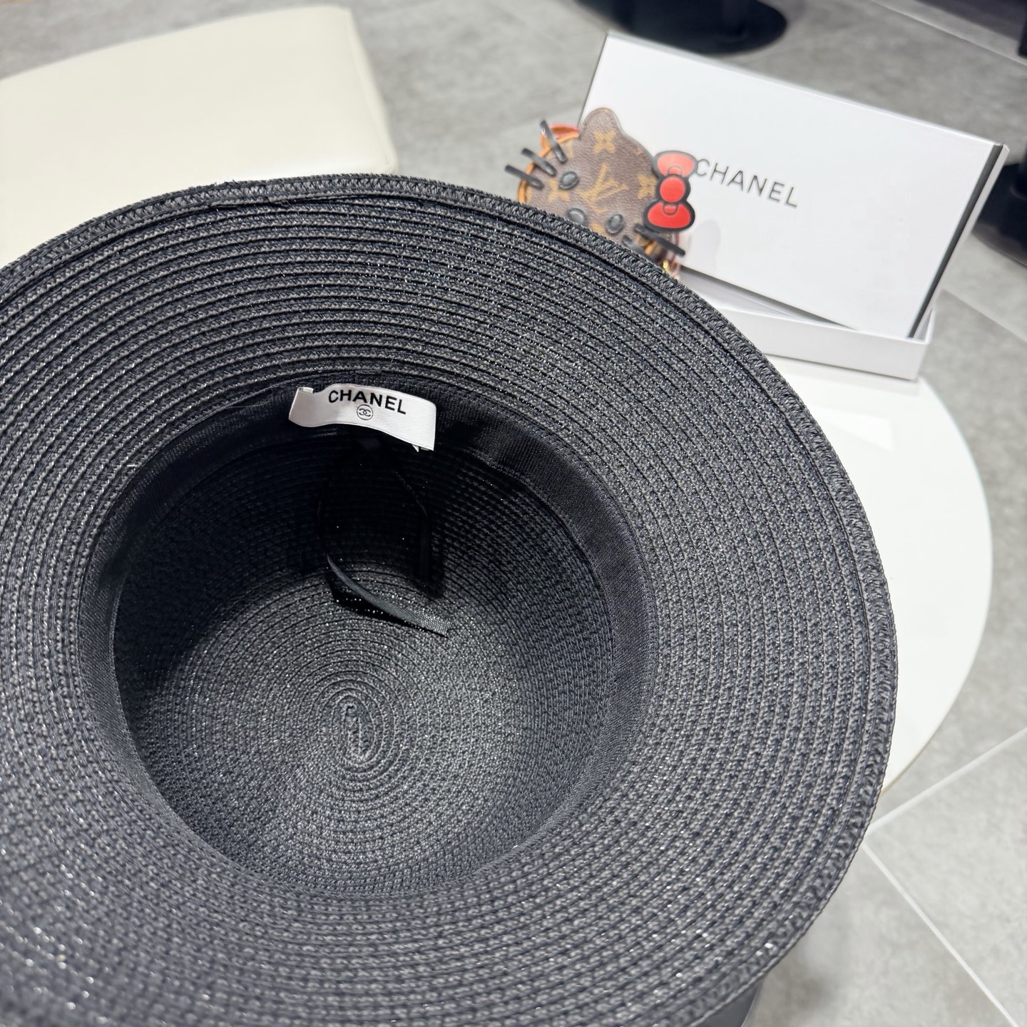 Chanel香奈儿新款名媛风平顶草帽，夏季百搭！