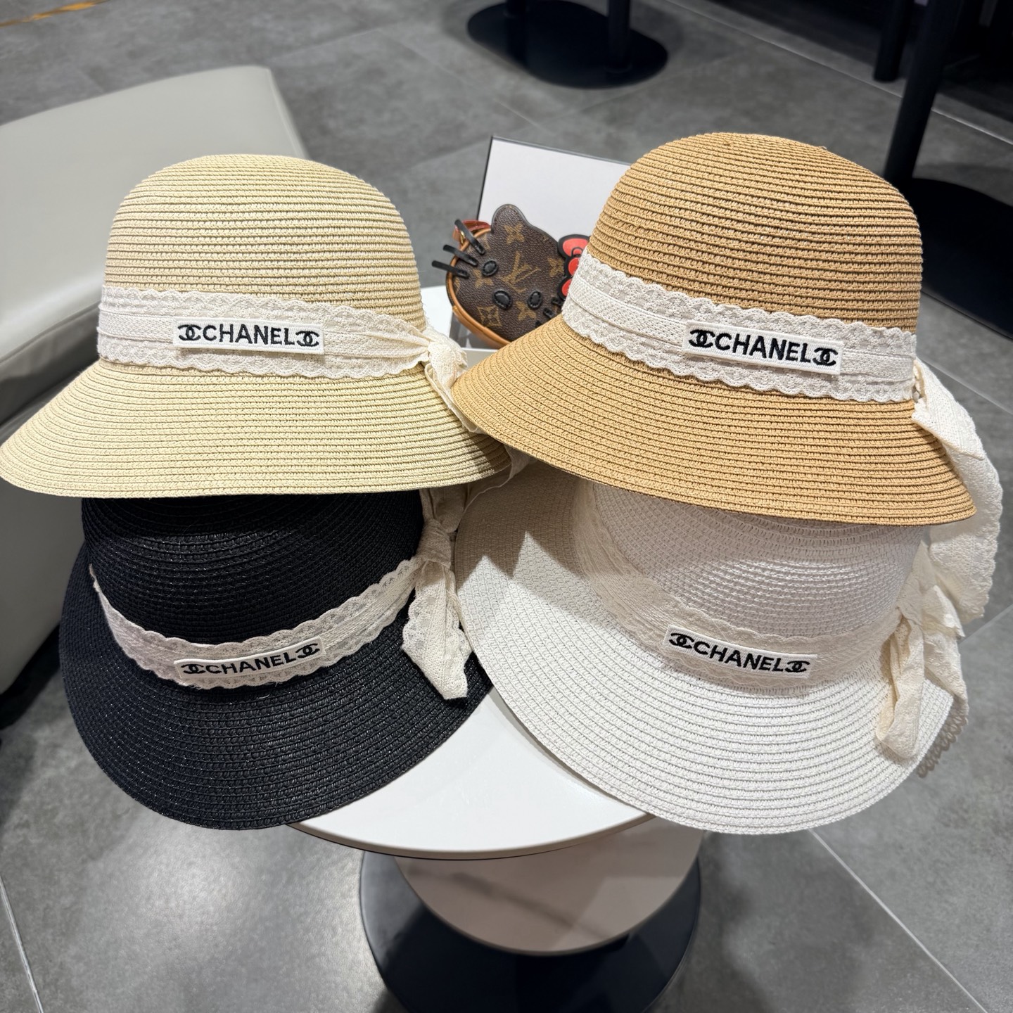 Chanel香奈儿新款名媛风平顶草帽，夏季百搭！