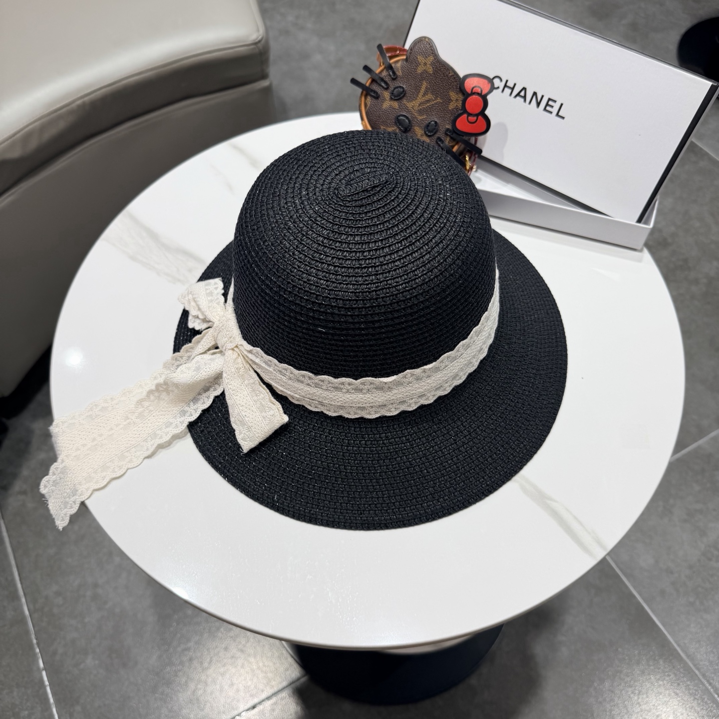 Chanel香奈儿新款名媛风平顶草帽，夏季百搭！