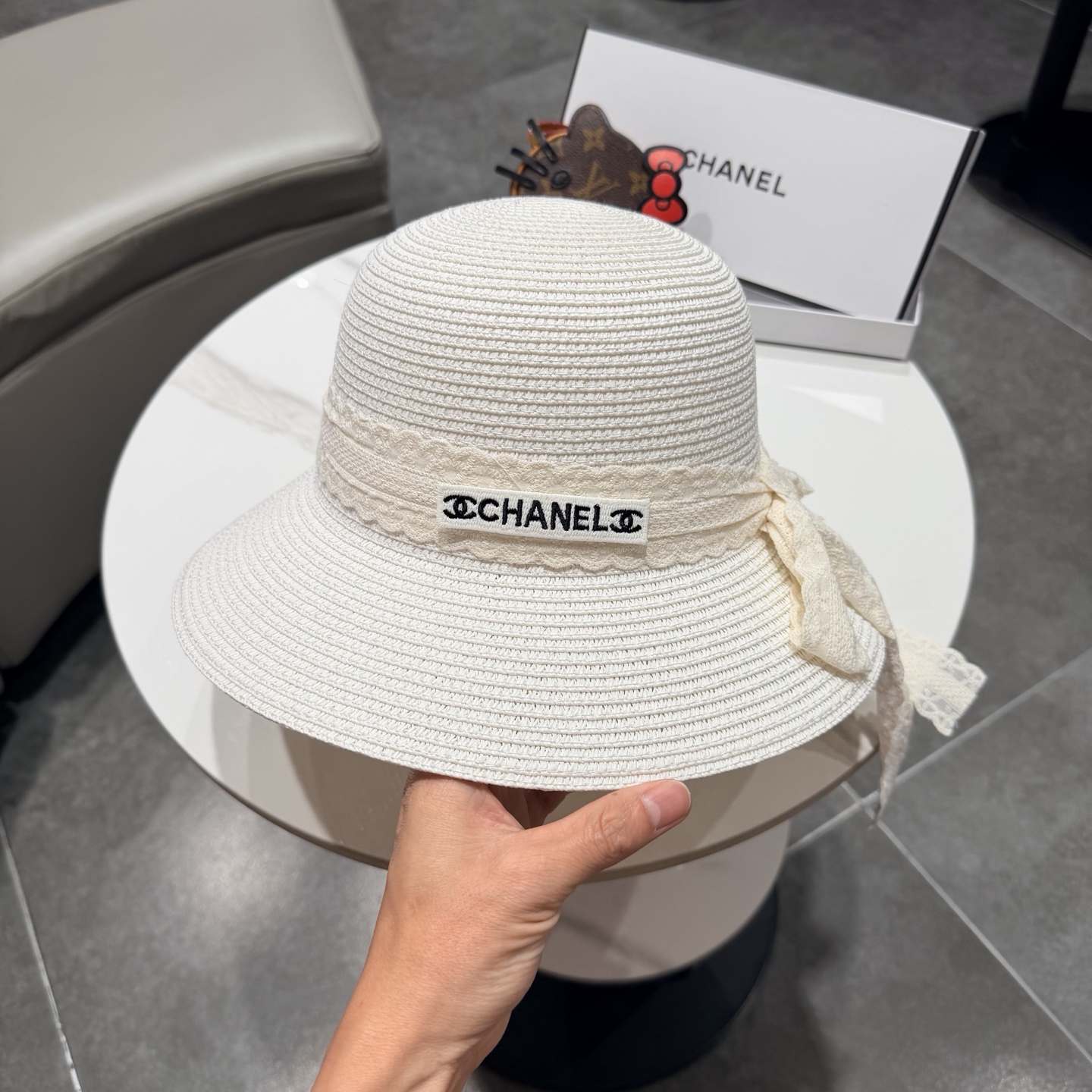 Chanel香奈儿新款名媛风平顶草帽，夏季百搭！