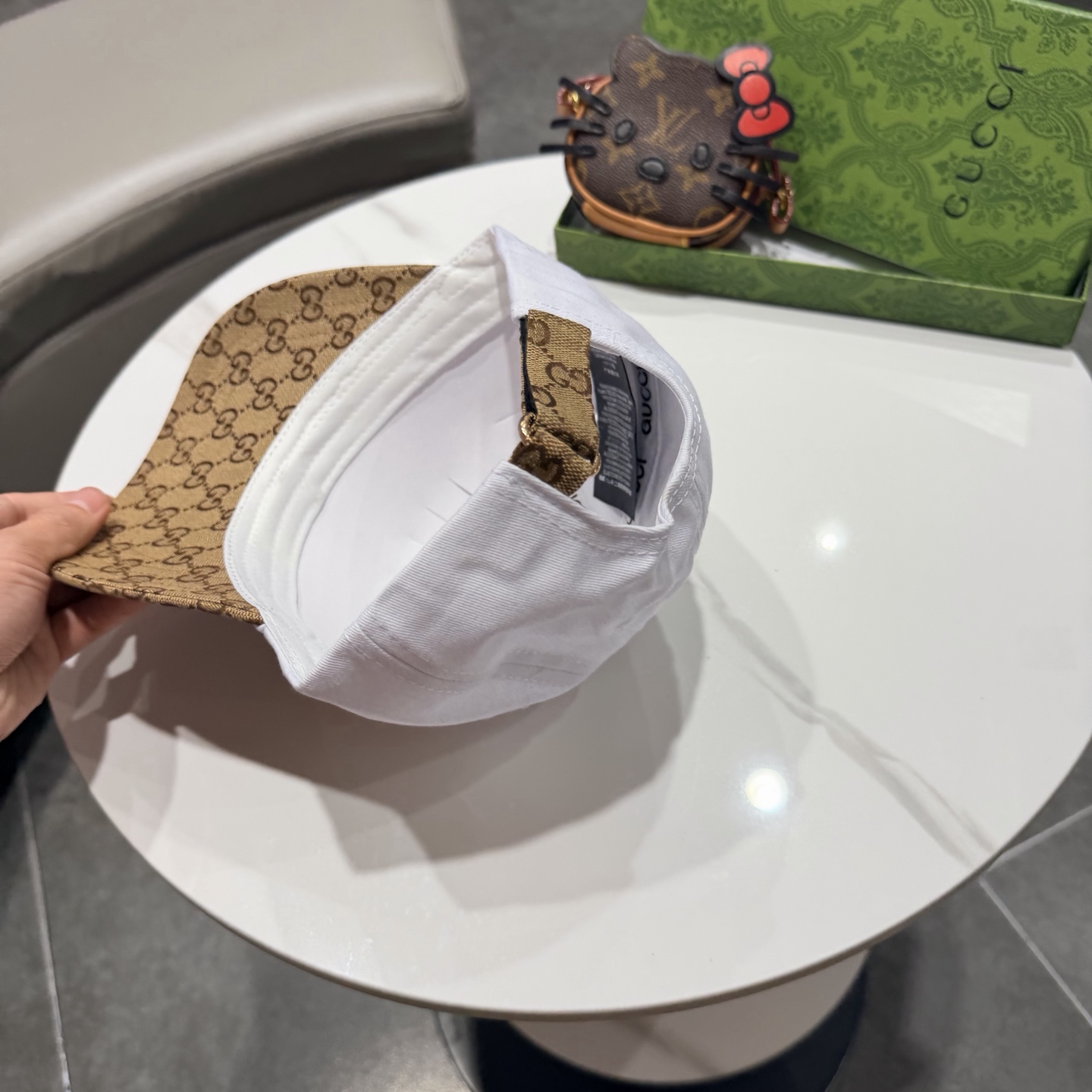 古奇棒球帽♥️GUCCI🧢官网新品，棒球帽，原单品质火爆来袭 。🎩 工艺非常精美 高档大气上档次！低调奢
