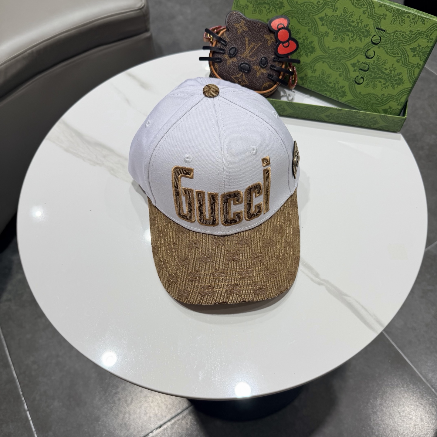 古奇棒球帽♥️GUCCI🧢官网新品，棒球帽，原单品质火爆来袭 。🎩 工艺非常精美 高档大气上档次！低调奢