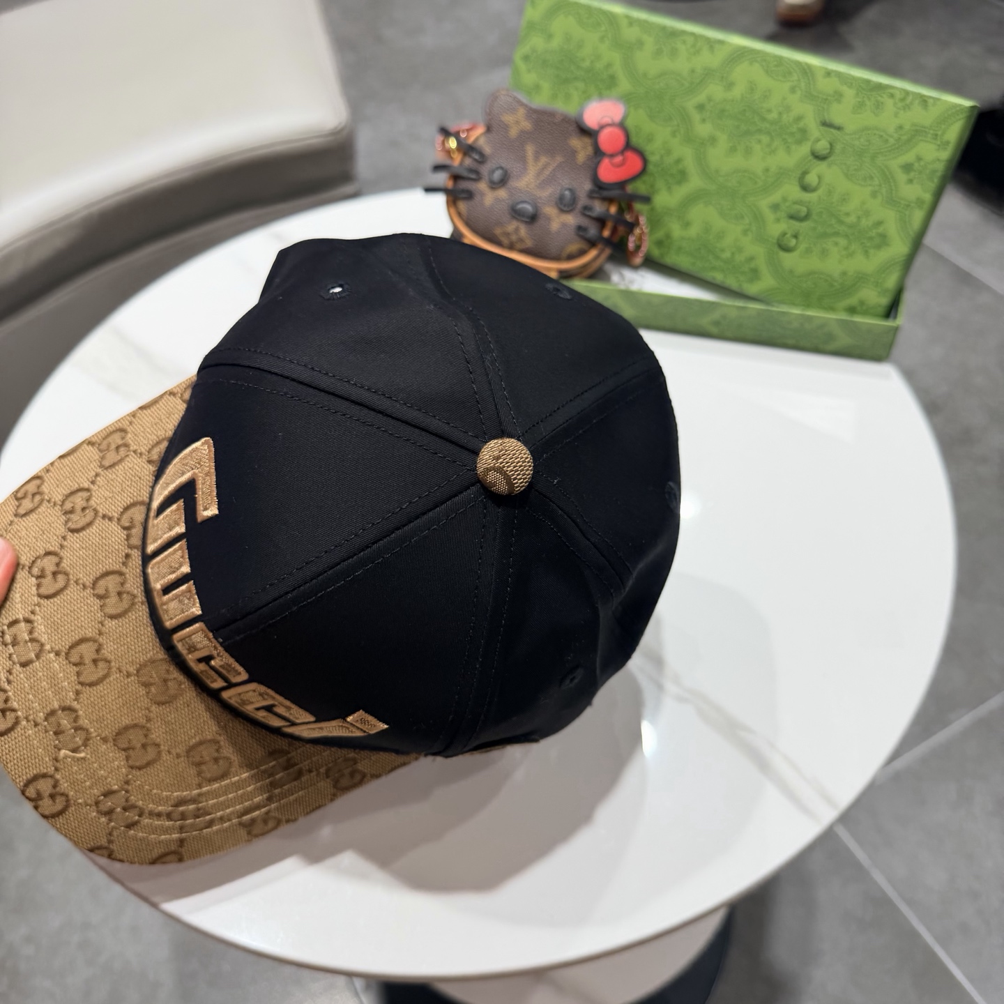 古奇棒球帽♥️GUCCI🧢官网新品，棒球帽，原单品质火爆来袭 。🎩 工艺非常精美 高档大气上档次！低调奢